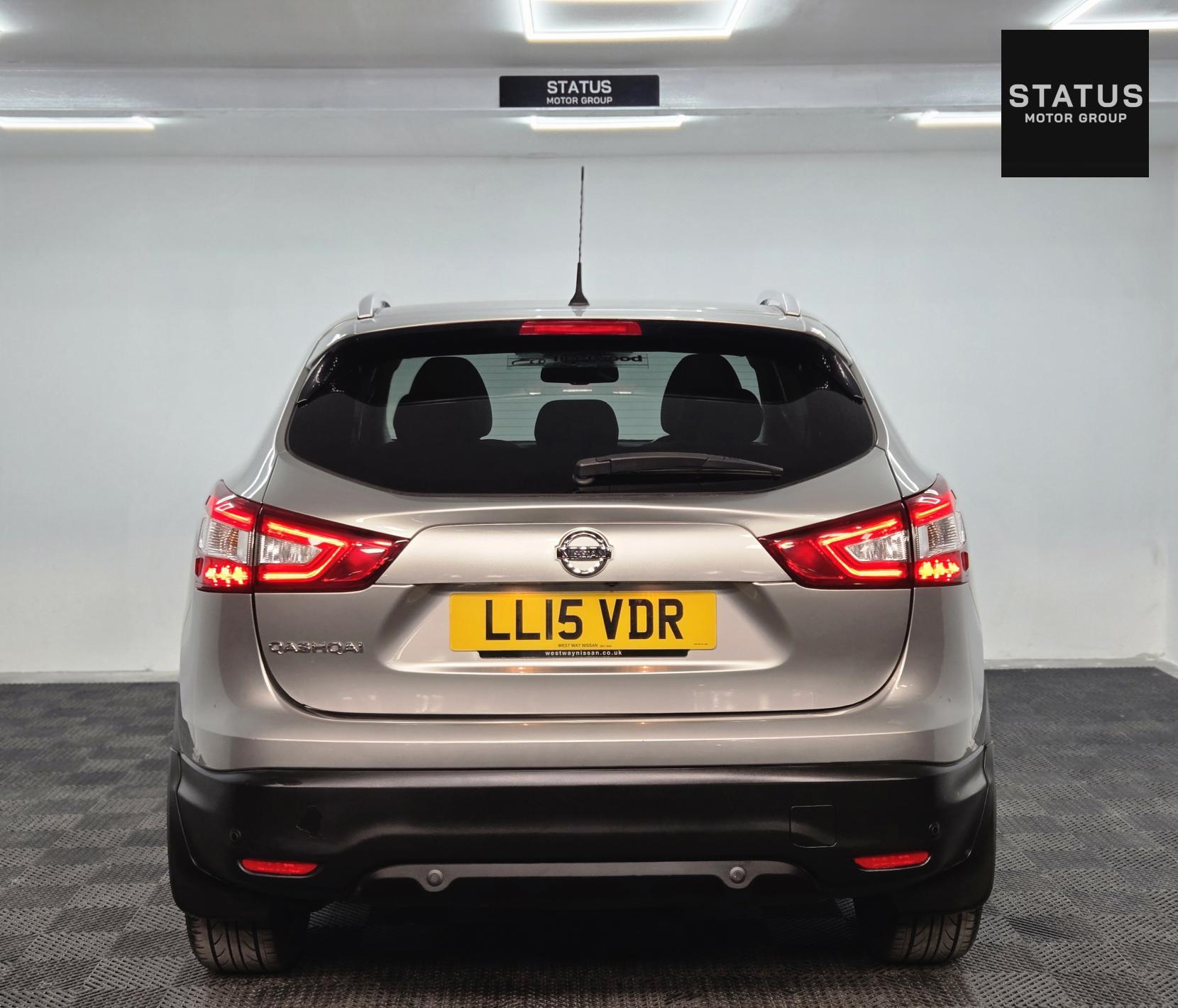 Nissan Qashqai 1.2 DIG-T Tekna SUV 5dr Petrol Manual 2WD Euro 6 (s/s) (115 ps)