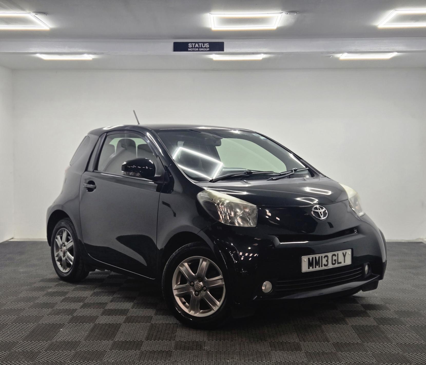 Toyota iQ 1.0 VVT-i 2 Hatchback 3dr Petrol Multidrive Euro 5 (68 ps)
