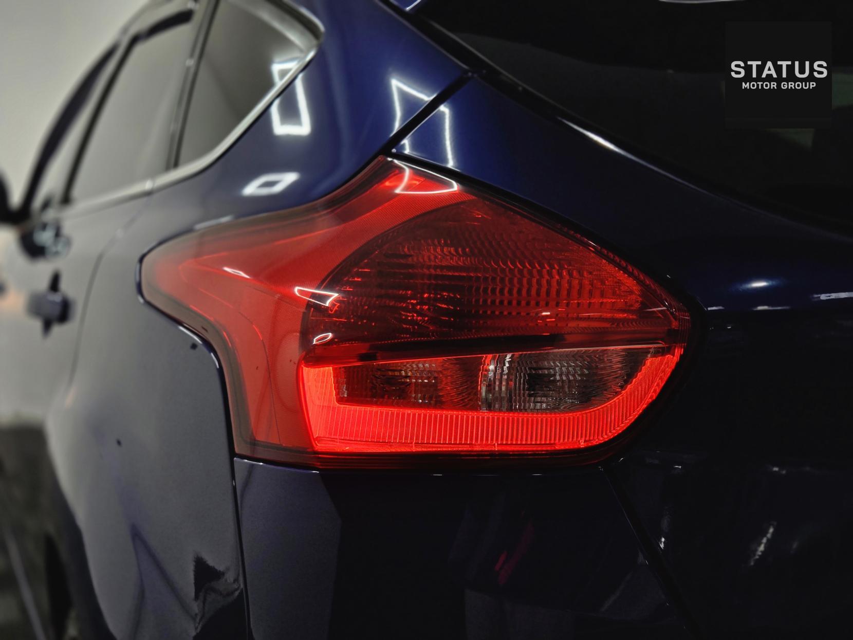 Ford Focus 1.0T EcoBoost Zetec S Hatchback 5dr Petrol Manual Euro 6 (s/s) (125 ps)