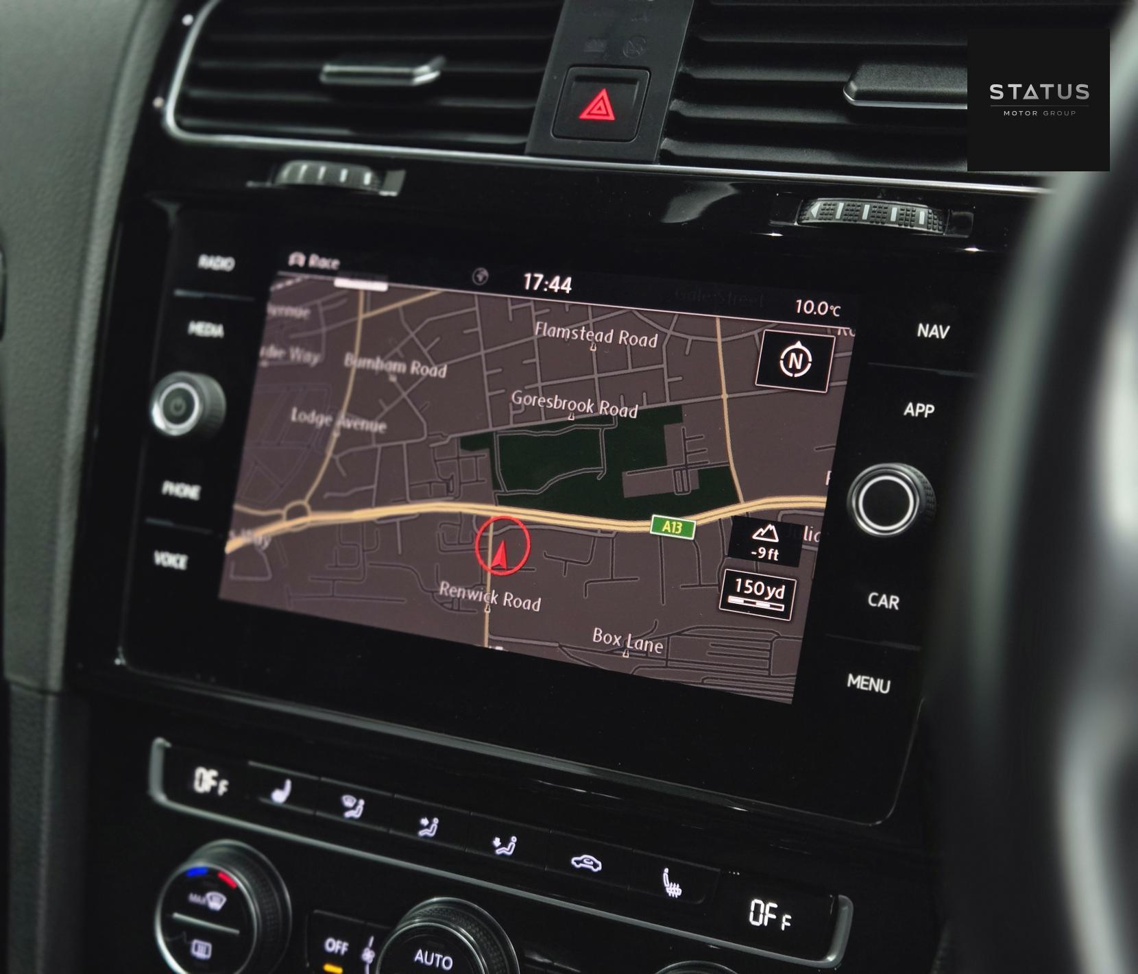 Volkswagen Golf 2.0 TSI R Hatchback 5dr Petrol DSG 4Motion Euro 6 (s/s) (300 ps)