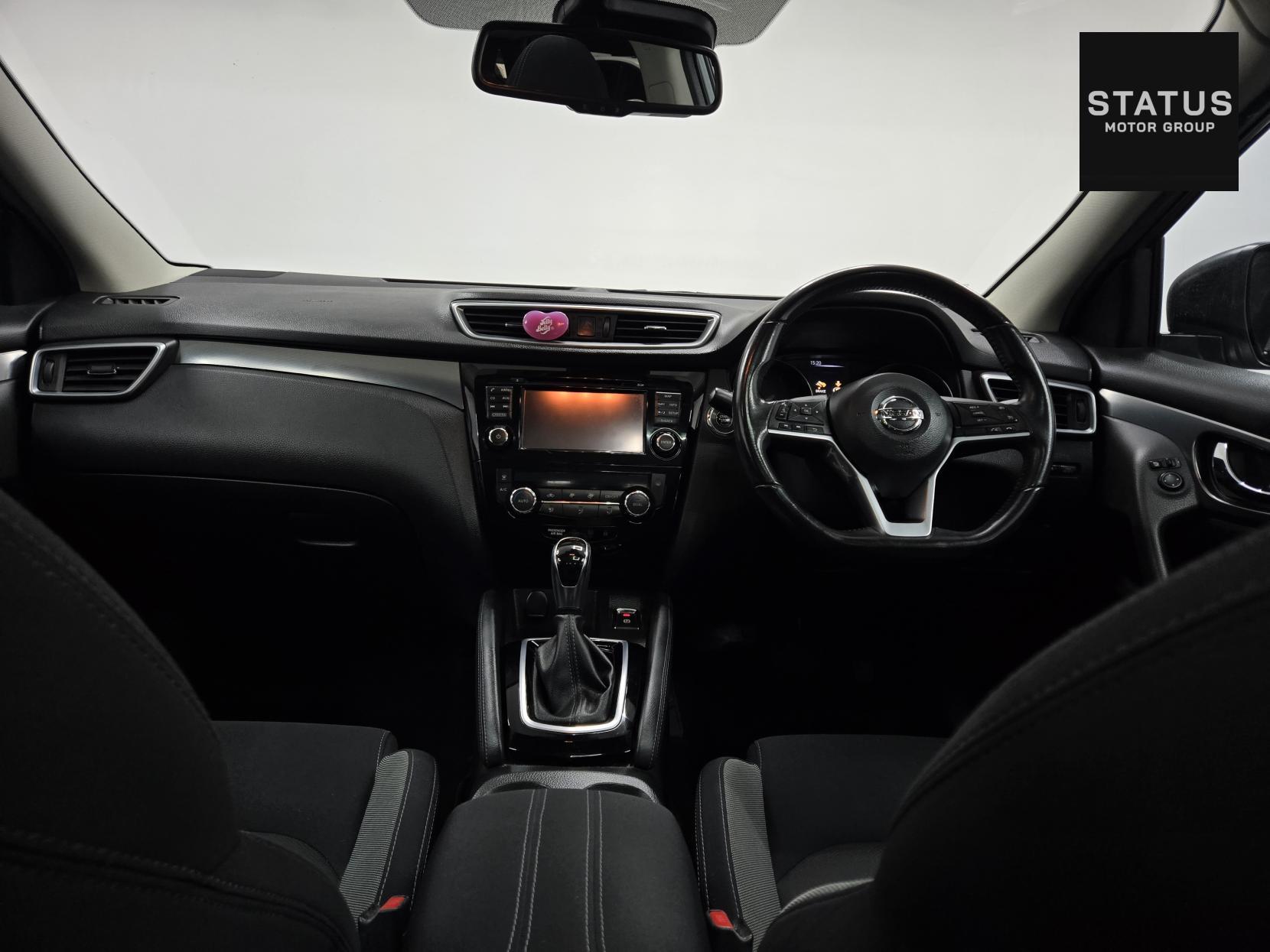 Nissan Qashqai 1.2 DIG-T N-Connecta SUV 5dr Petrol XTRON Euro 6 (s/s) (115 ps)