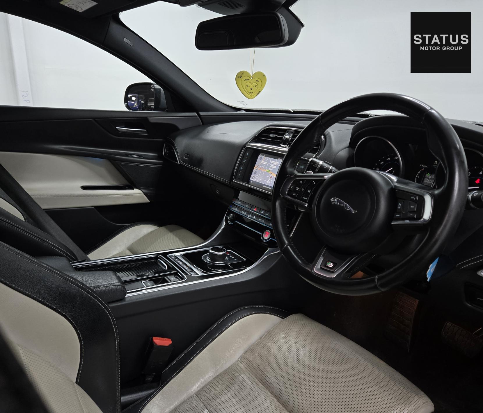 Jaguar XE 2.0i R-Sport Saloon 4dr Petrol Auto Euro 6 (s/s) (250 ps)