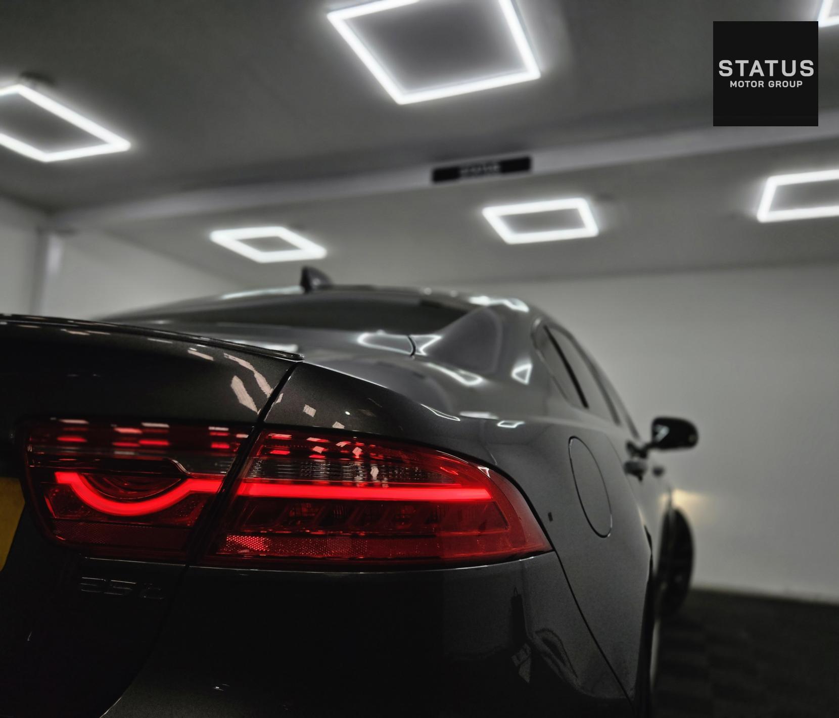 Jaguar XE 2.0i R-Sport Saloon 4dr Petrol Auto Euro 6 (s/s) (250 ps)