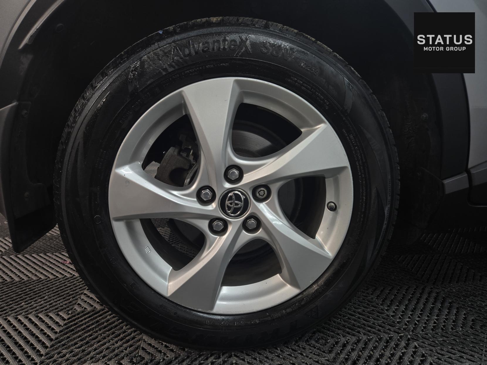 Toyota C-HR 1.2 VVT-i Icon SUV 5dr Petrol CVT Euro 6 (s/s) (115 ps)