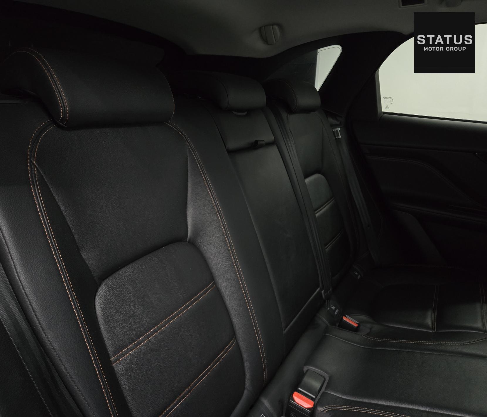 Jaguar F-PACE 2.0 D180 Prestige SUV 5dr Diesel Auto AWD Euro 6 (s/s) (180 ps)