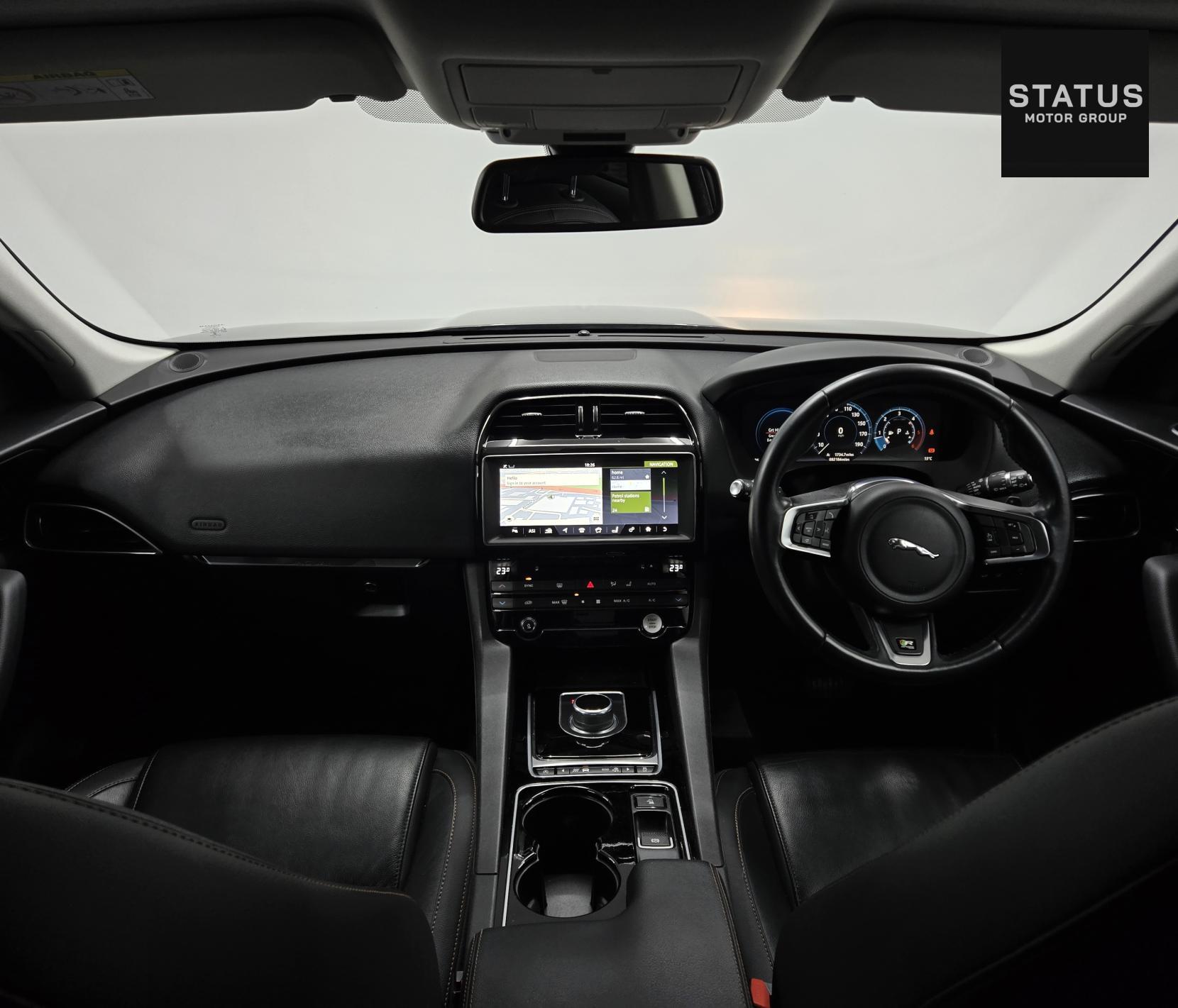 Jaguar F-PACE 2.0 D180 Prestige SUV 5dr Diesel Auto AWD Euro 6 (s/s) (180 ps)