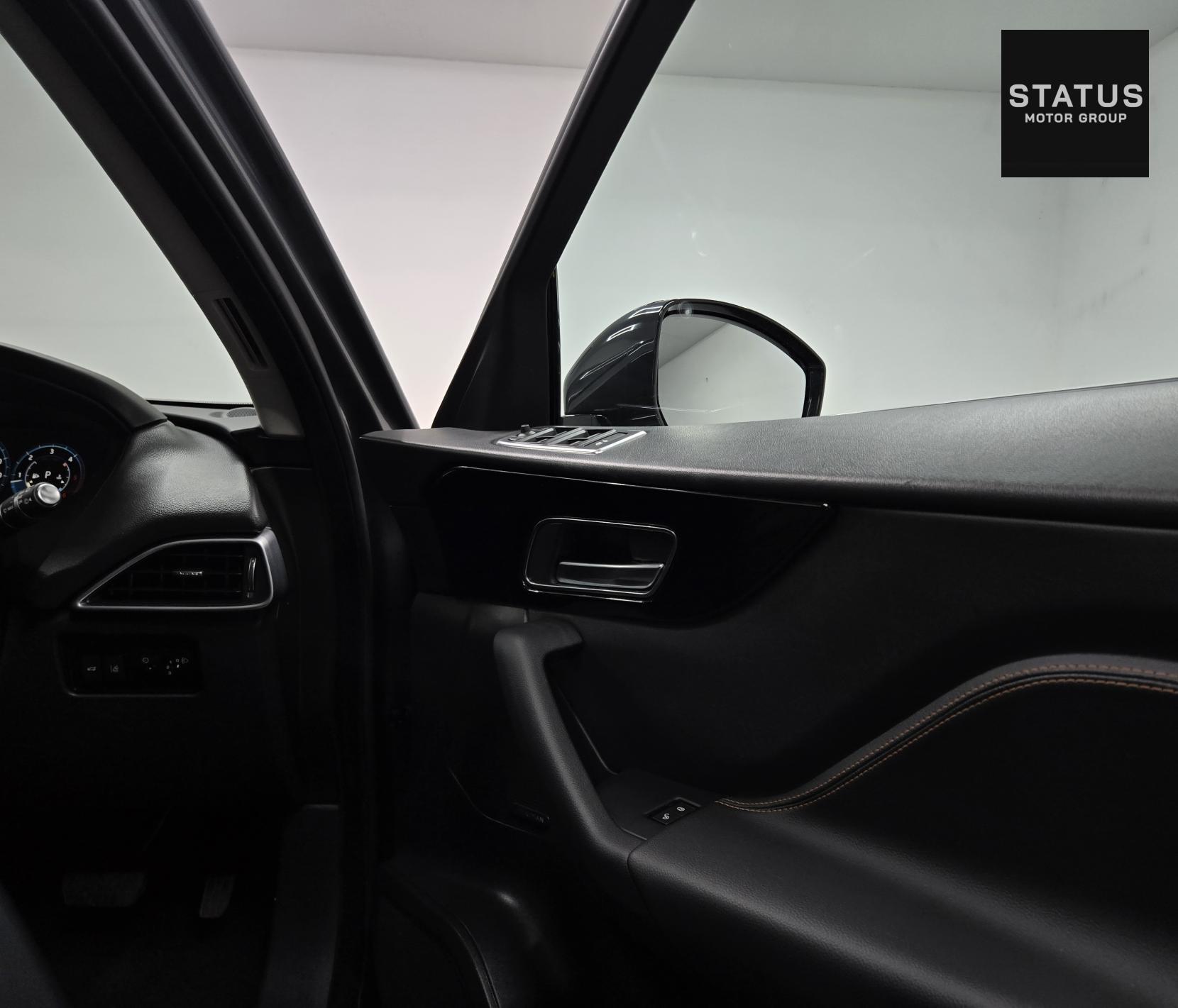 Jaguar F-PACE 2.0 D180 Prestige SUV 5dr Diesel Auto AWD Euro 6 (s/s) (180 ps)