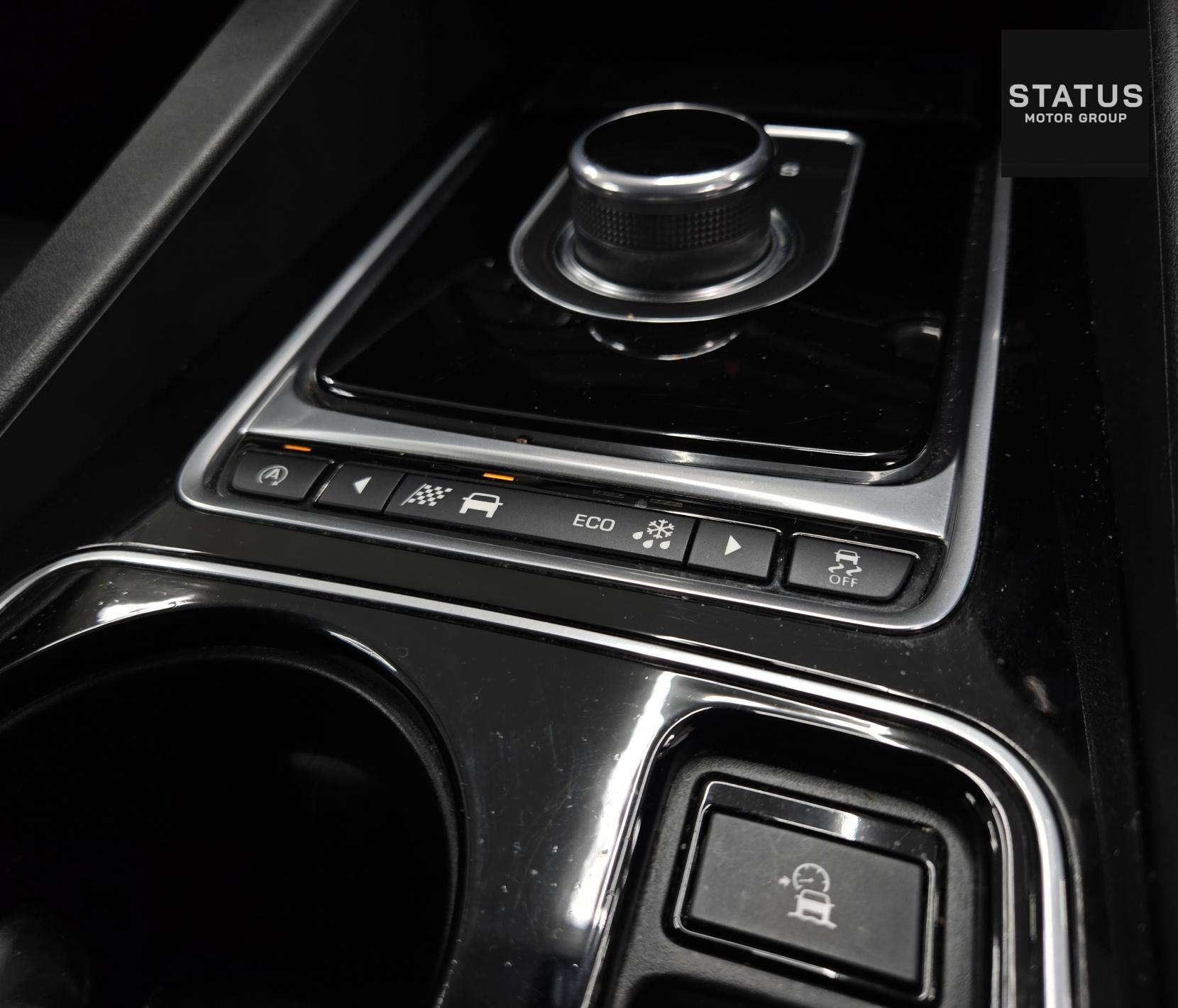 Jaguar F-PACE 2.0 D180 Prestige SUV 5dr Diesel Auto AWD Euro 6 (s/s) (180 ps)