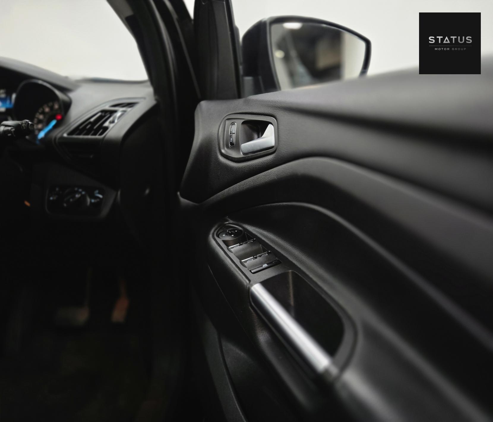 Ford Kuga 1.5 TDCi Zetec SUV 5dr Diesel Powershift Euro 6 (s/s) (120 ps)