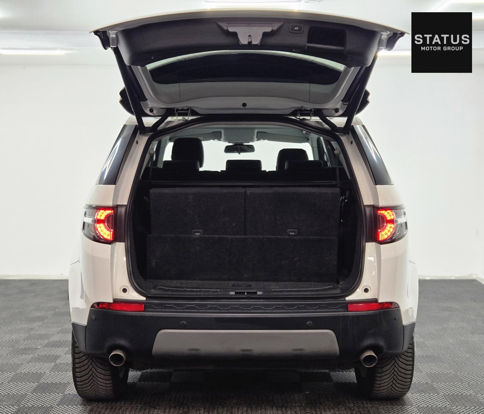 Land Rover Discovery Sport 2.0 TD4 SE Tech SUV 5dr Diesel Auto 4WD Euro 6 (s/s) (180 ps)