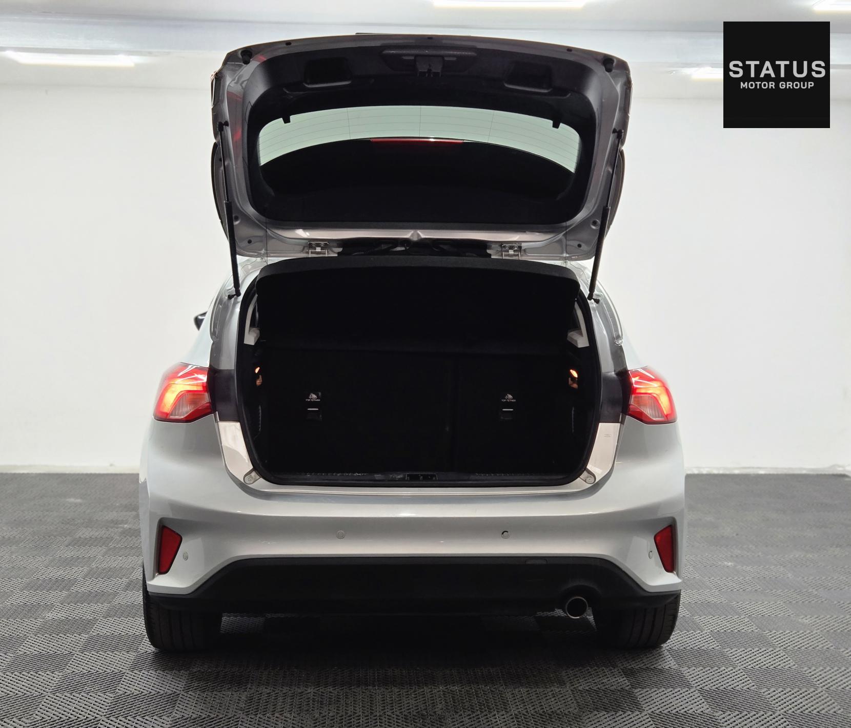 Ford Focus 1.0T EcoBoost Zetec Hatchback 5dr Petrol Manual Euro 6 (s/s) (100 ps)