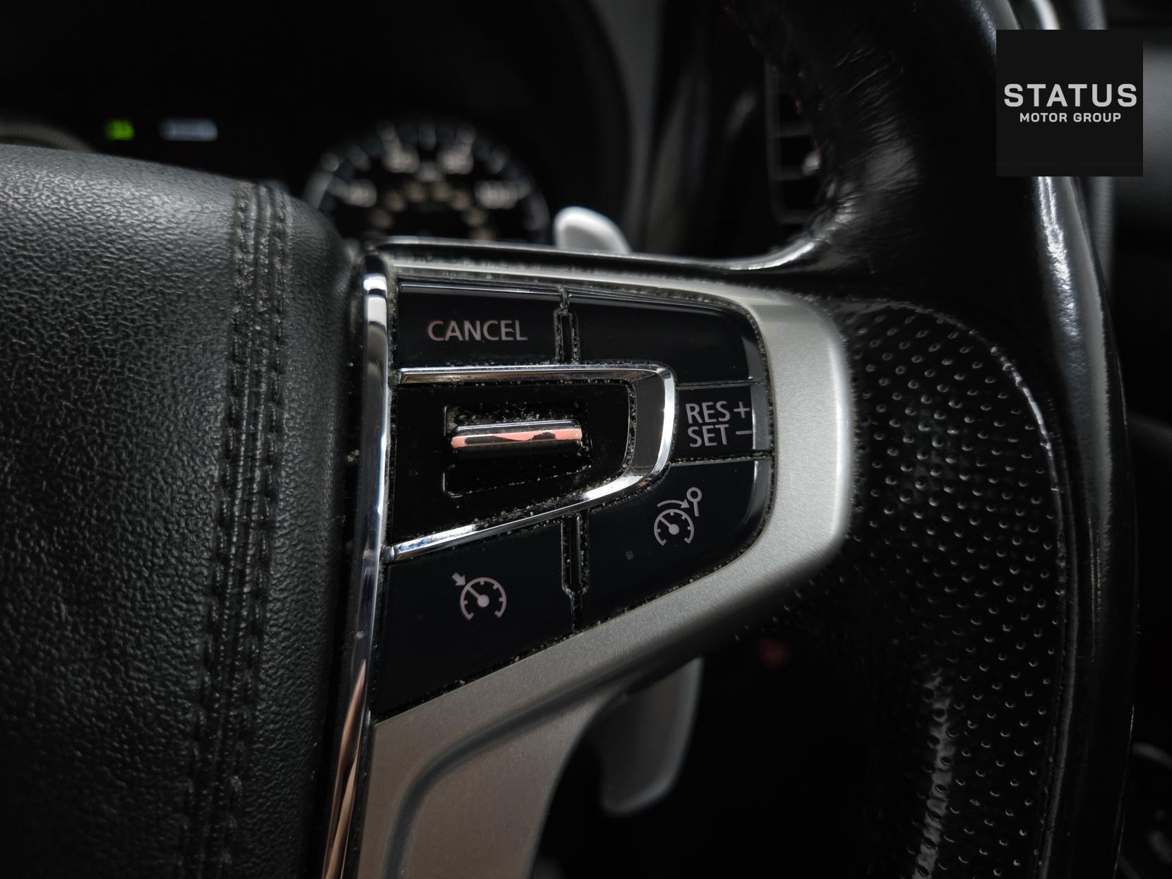 Mitsubishi Outlander 2.0h 12kWh Juro SUV 5dr Petrol Plug-in Hybrid CVT 4WD Euro 6 (s/s) (200 ps)