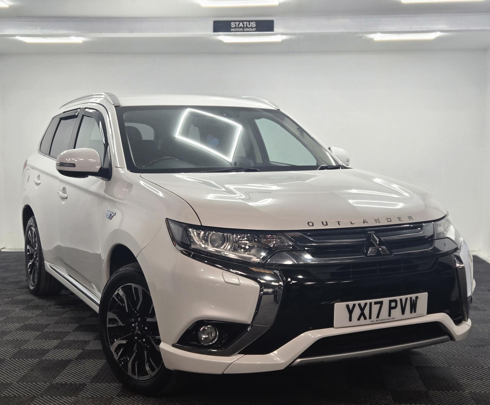 Mitsubishi Outlander 2.0h 12kWh Juro SUV 5dr Petrol Plug-in Hybrid CVT 4WD Euro 6 (s/s) (200 ps)