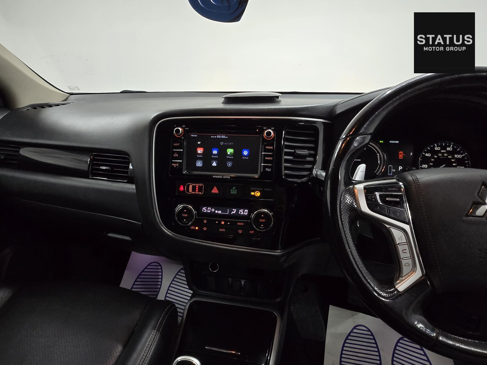 Mitsubishi Outlander 2.0h 12kWh Juro SUV 5dr Petrol Plug-in Hybrid CVT 4WD Euro 6 (s/s) (200 ps)
