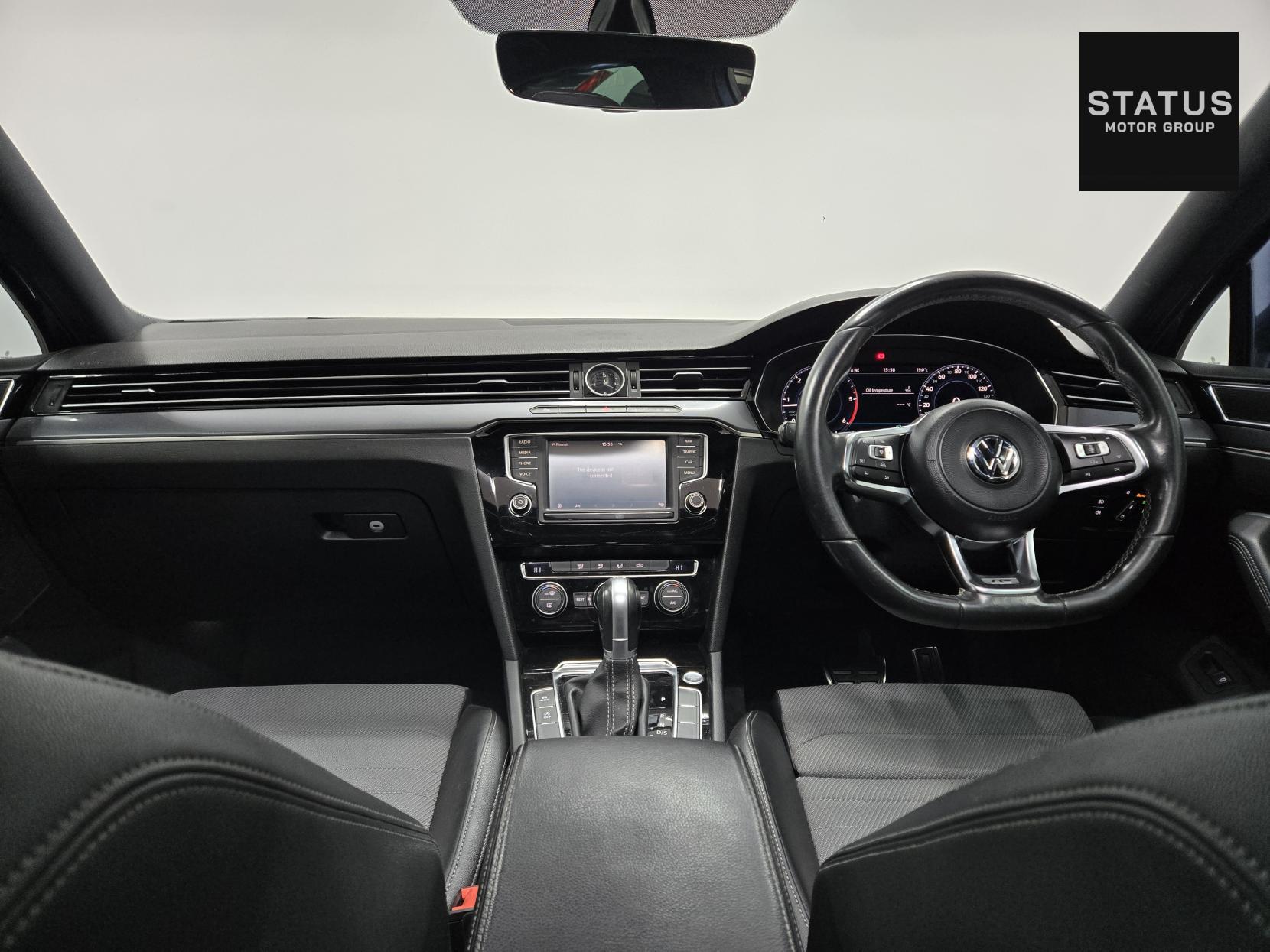 Volkswagen Passat 2.0 TDI BlueMotion Tech R-Line Saloon 4dr Diesel DSG Euro 6 (s/s) (150 ps)