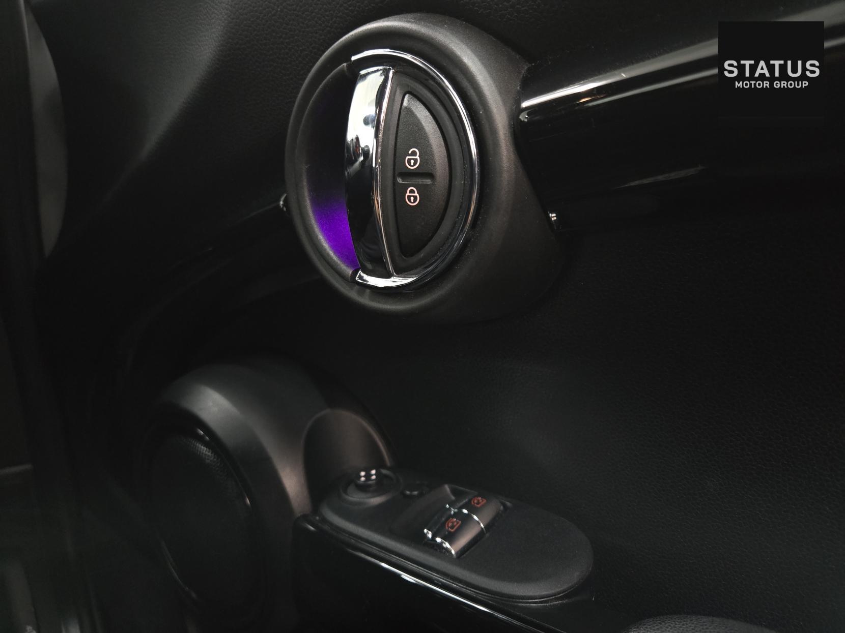 MINI Hatch 2.0 Cooper S Hatchback 3dr Petrol Steptronic Euro 6 (s/s) (192 ps)