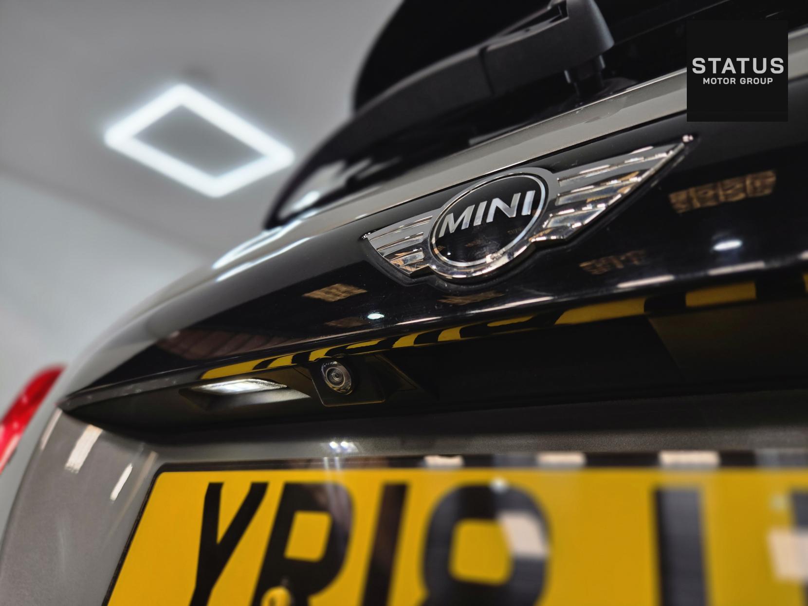 MINI Hatch 2.0 Cooper S Hatchback 3dr Petrol Steptronic Euro 6 (s/s) (192 ps)
