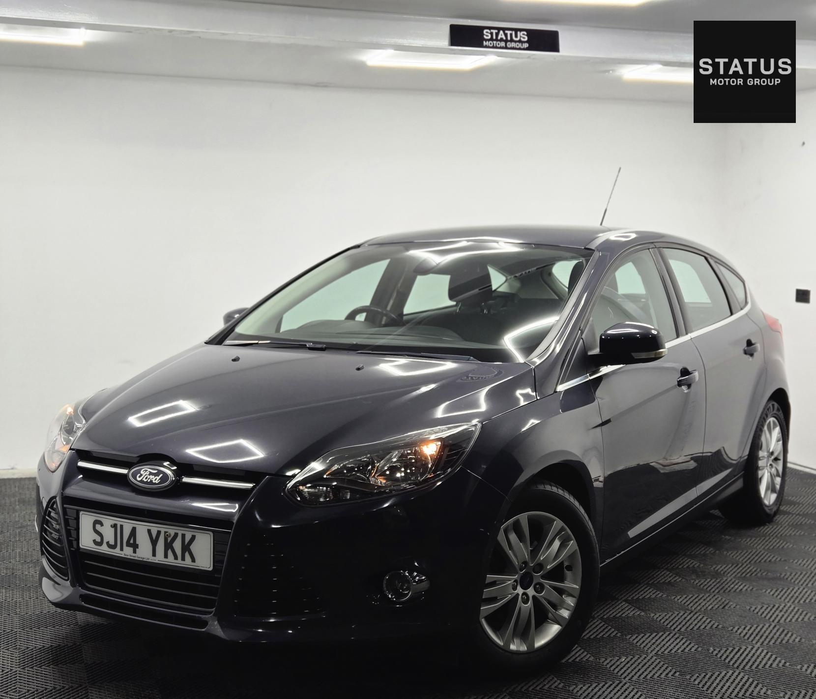 Ford Focus 1.6 Titanium Navigator Hatchback 5dr Petrol Powershift Euro 5 (125 ps)