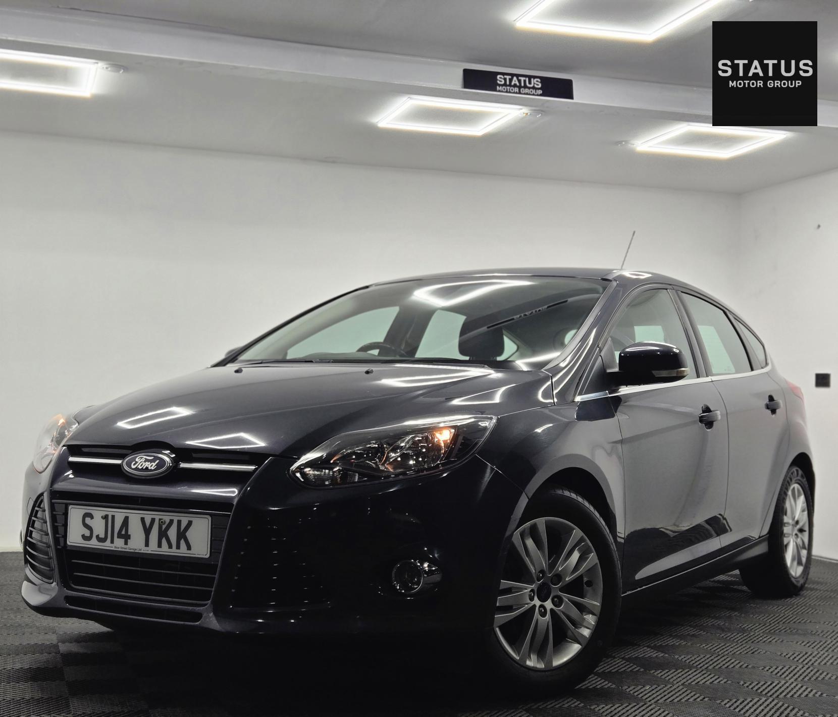 Ford Focus 1.6 Titanium Navigator Hatchback 5dr Petrol Powershift Euro 5 (125 ps)