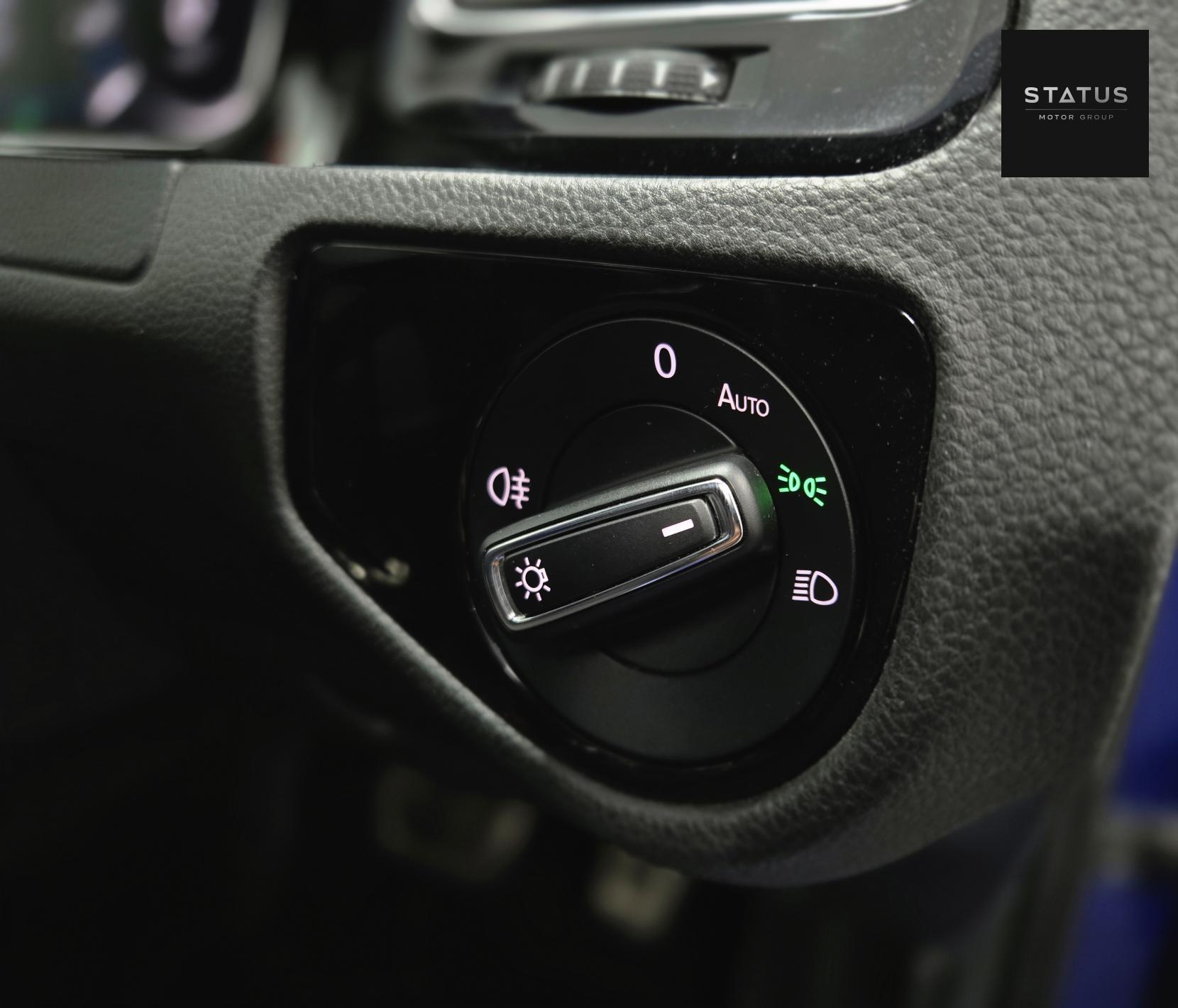 Volkswagen Golf 2.0 TSI R Hatchback 5dr Petrol DSG 4Motion Euro 6 (s/s) (310 ps)