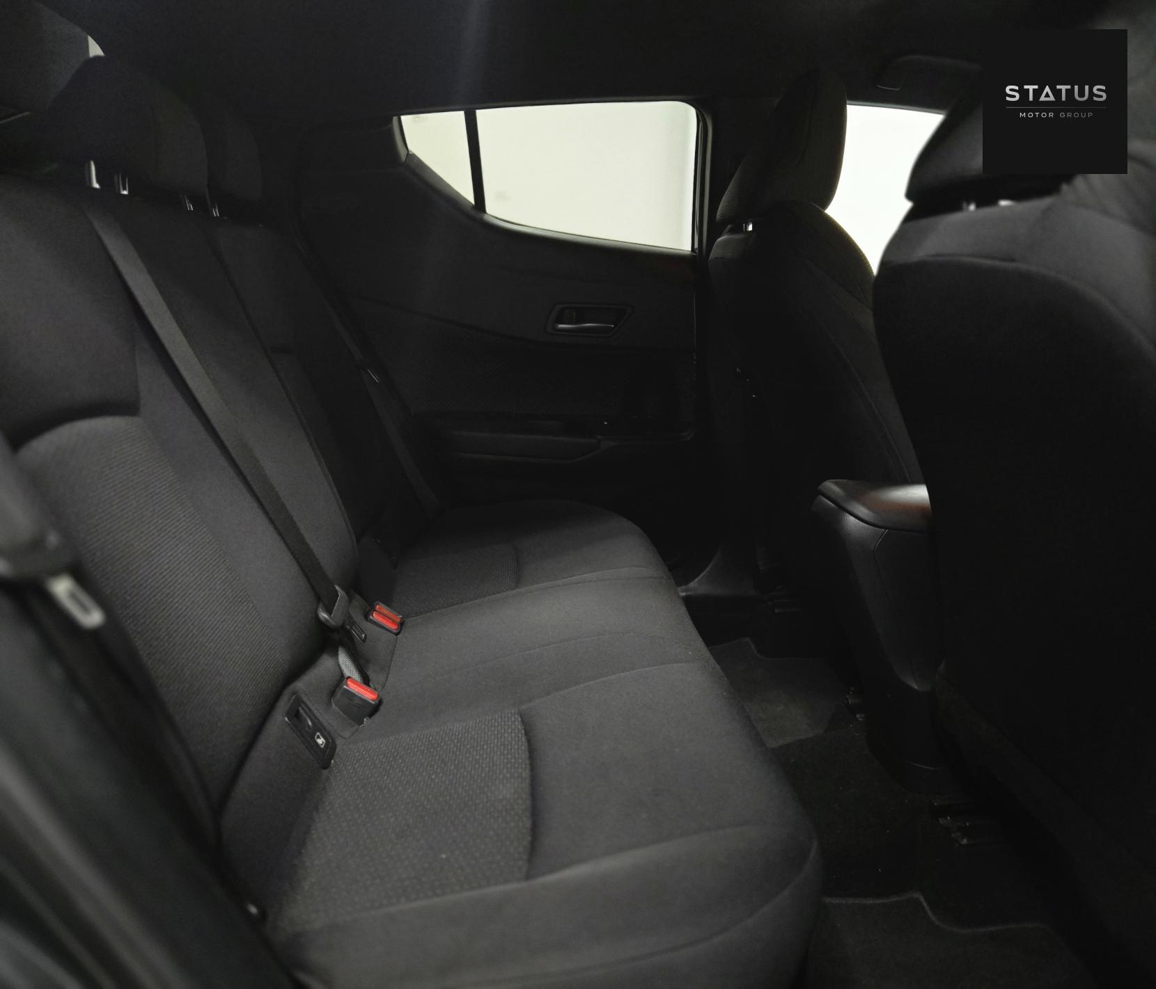 Toyota C-HR 1.8 VVT-h Design SUV 5dr Petrol Hybrid CVT Euro 6 (s/s) (122 ps)