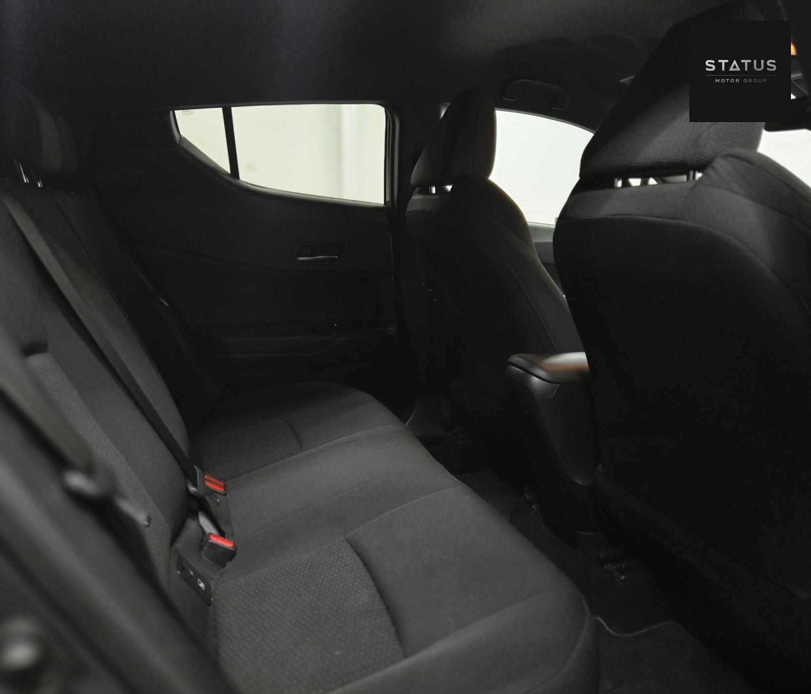 Toyota C-HR 1.8 VVT-h Design SUV 5dr Petrol Hybrid CVT Euro 6 (s/s) (122 ps)