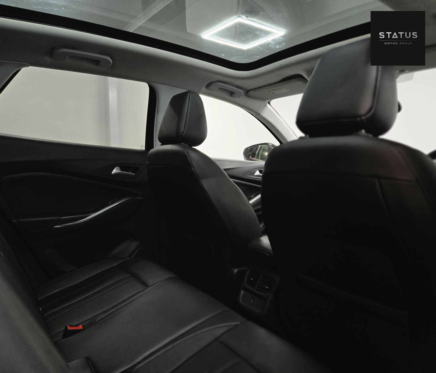 Vauxhall Grandland X 1.2 Turbo Elite Nav SUV 5dr Petrol Auto 8Spd Euro 6 (s/s) (130 ps)