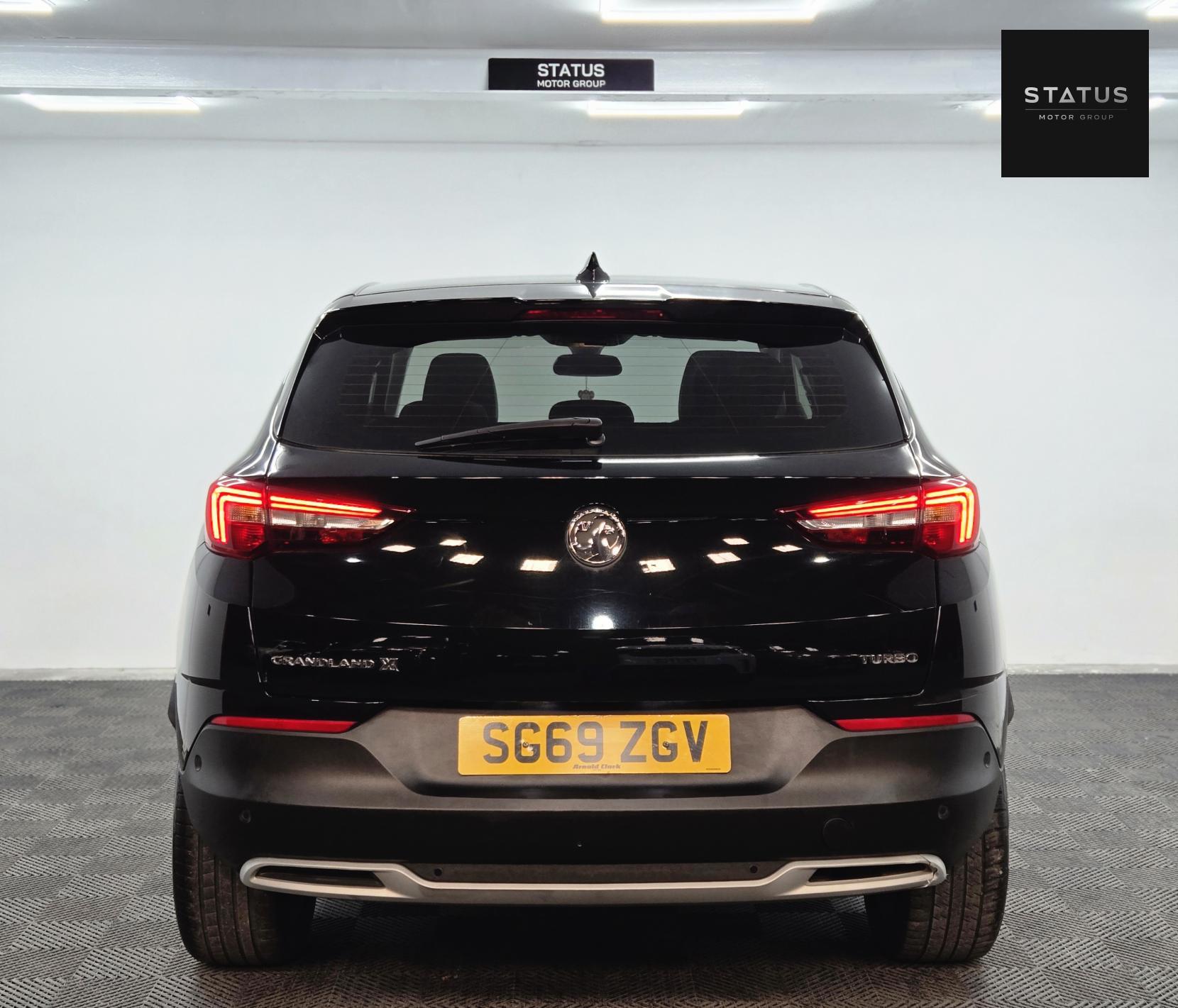 Vauxhall Grandland X 1.2 Turbo Elite Nav SUV 5dr Petrol Auto 8Spd Euro 6 (s/s) (130 ps)