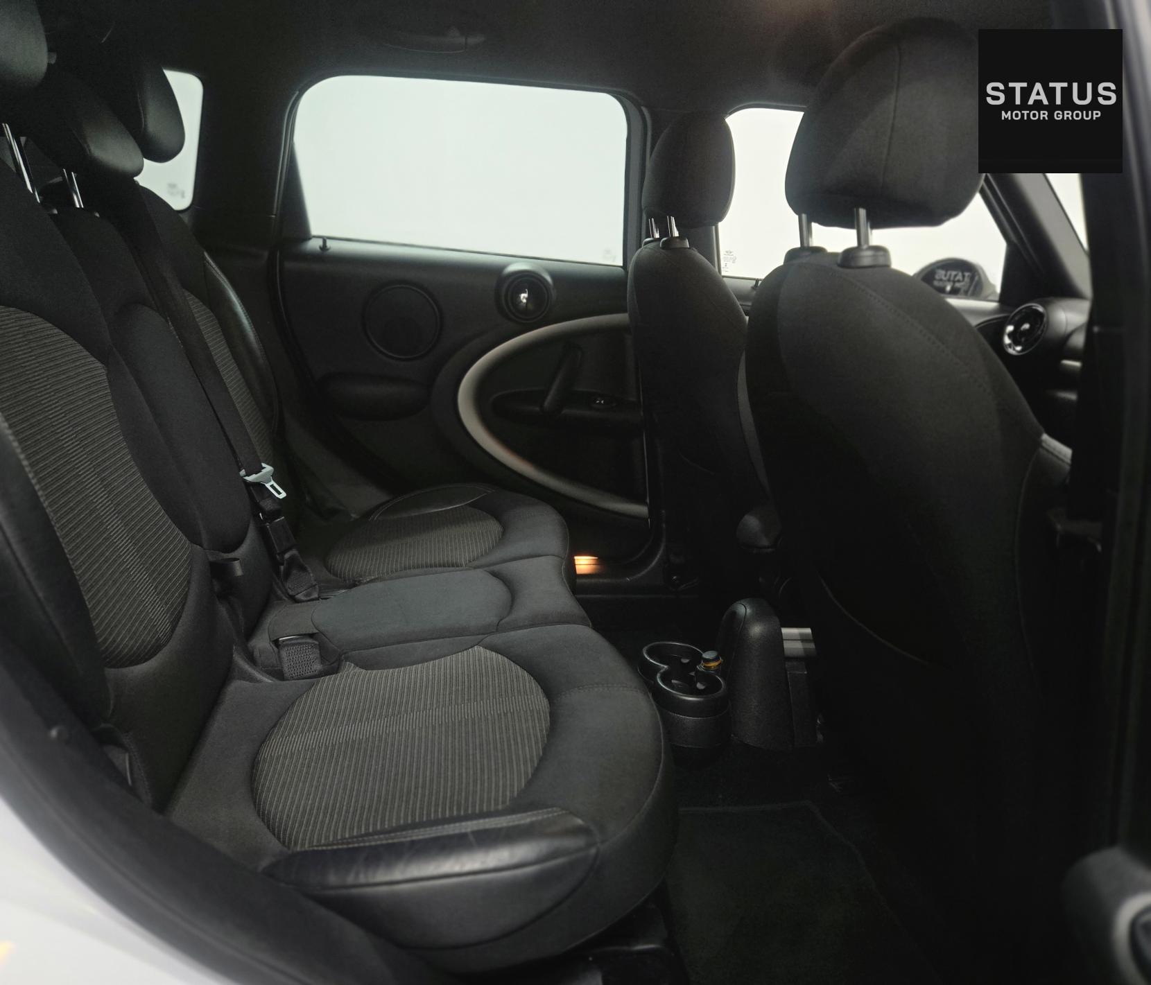 MINI Countryman 2.0 Cooper D SUV 5dr Diesel Auto Euro 5 (112 ps)