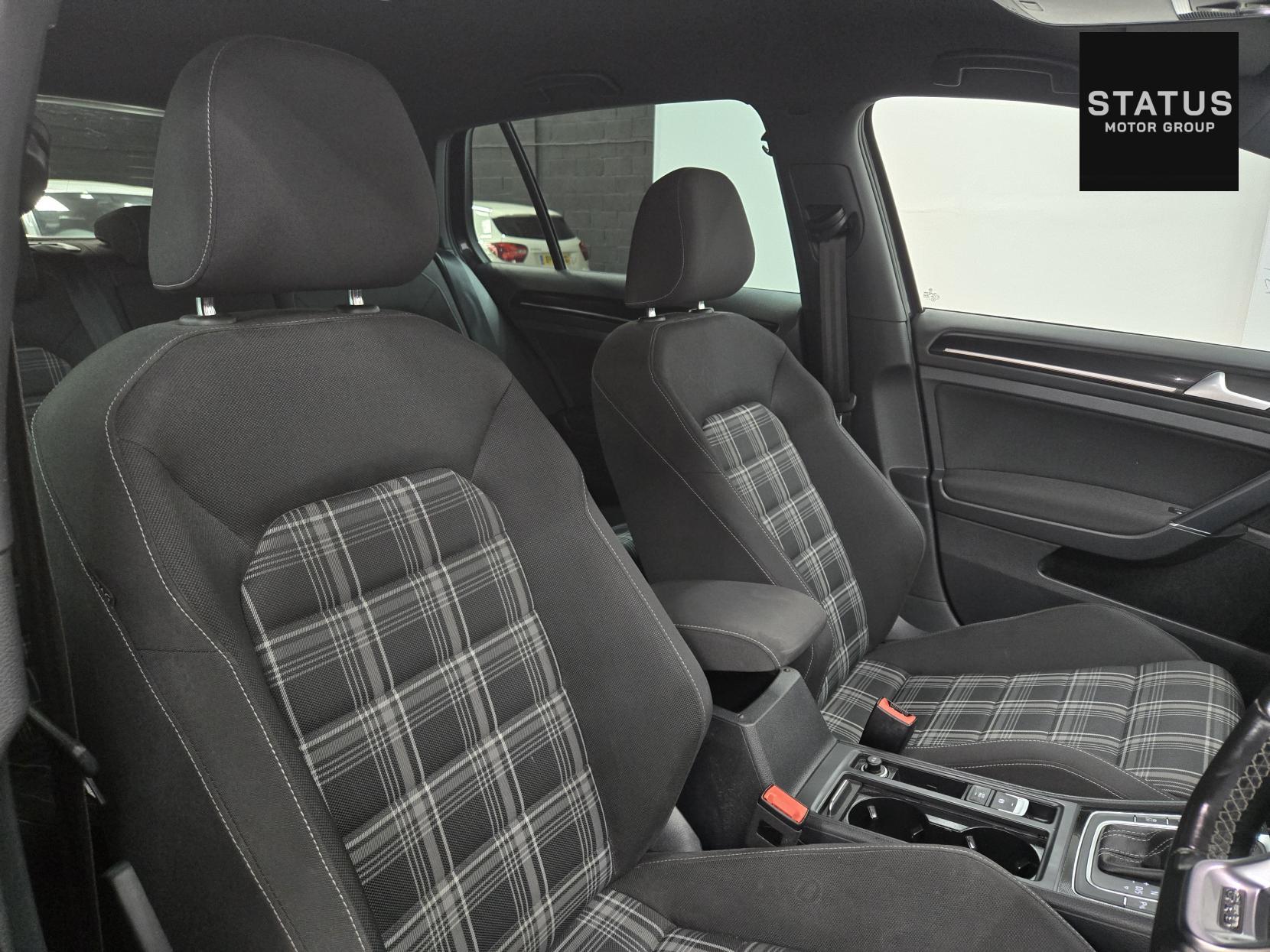 Volkswagen Golf 2.0 TDI BlueMotion Tech GTD Hatchback 5dr Diesel DSG Euro 6 (s/s) (184 ps)