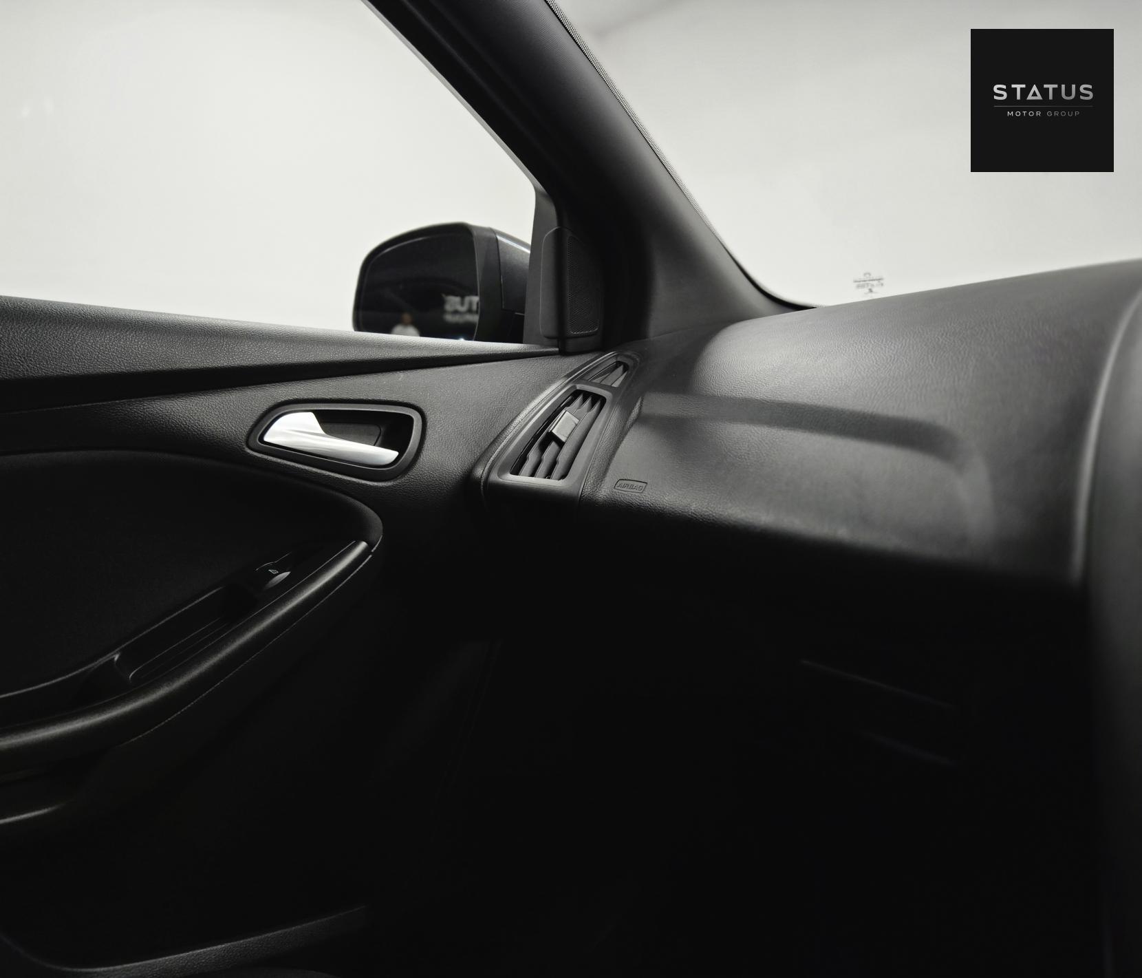 Ford Focus 1.0T EcoBoost ST-Line Hatchback 5dr Petrol Auto Euro 6 (s/s) (125 ps)