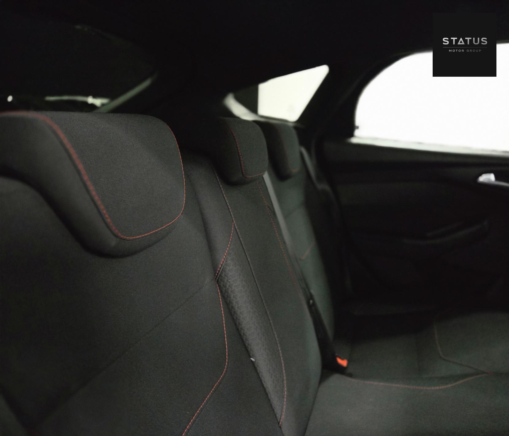 Ford Focus 1.0T EcoBoost ST-Line Hatchback 5dr Petrol Auto Euro 6 (s/s) (125 ps)