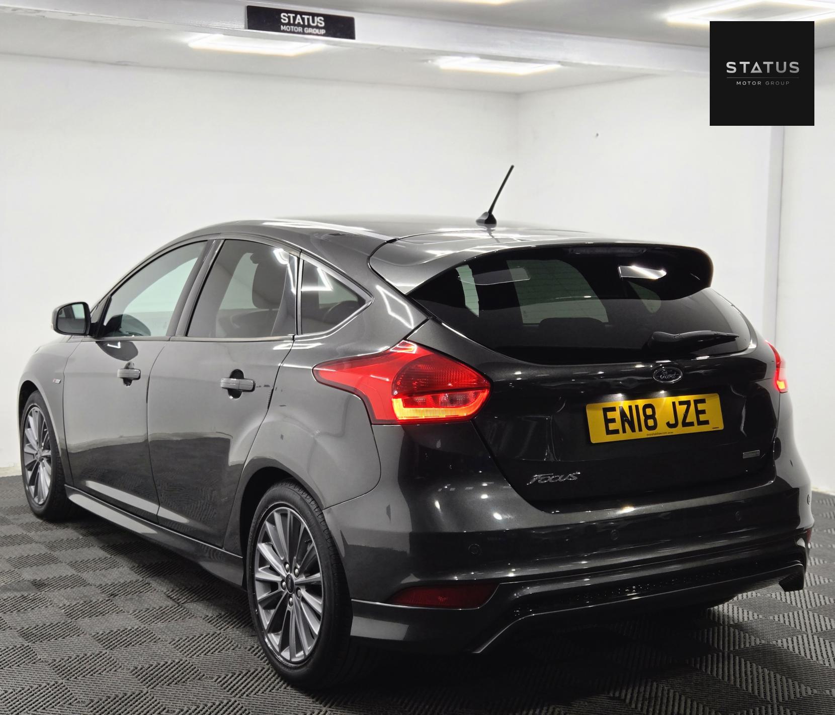 Ford Focus 1.0T EcoBoost ST-Line Hatchback 5dr Petrol Auto Euro 6 (s/s) (125 ps)