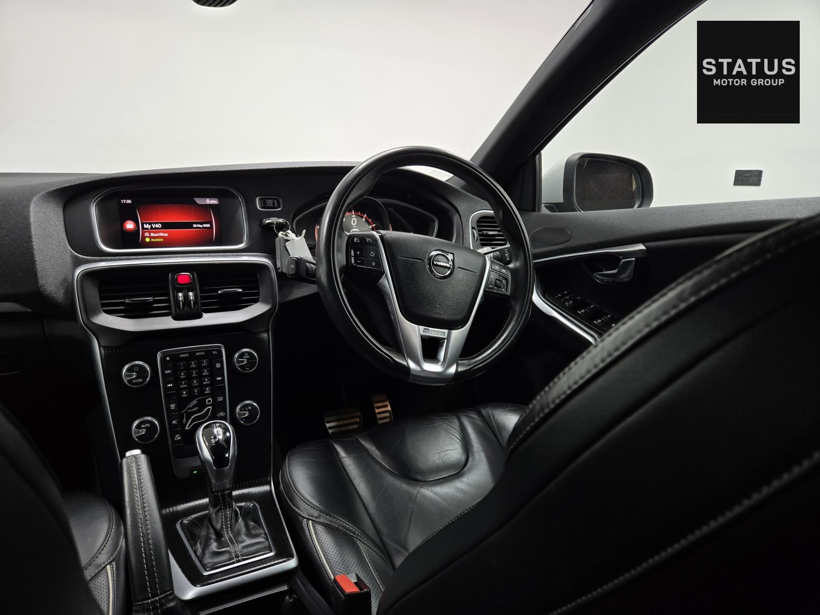 Volvo V40 1.5 T3 GPF R-Design Pro Hatchback 5dr Petrol Auto Euro 6 (s/s) (152 ps)