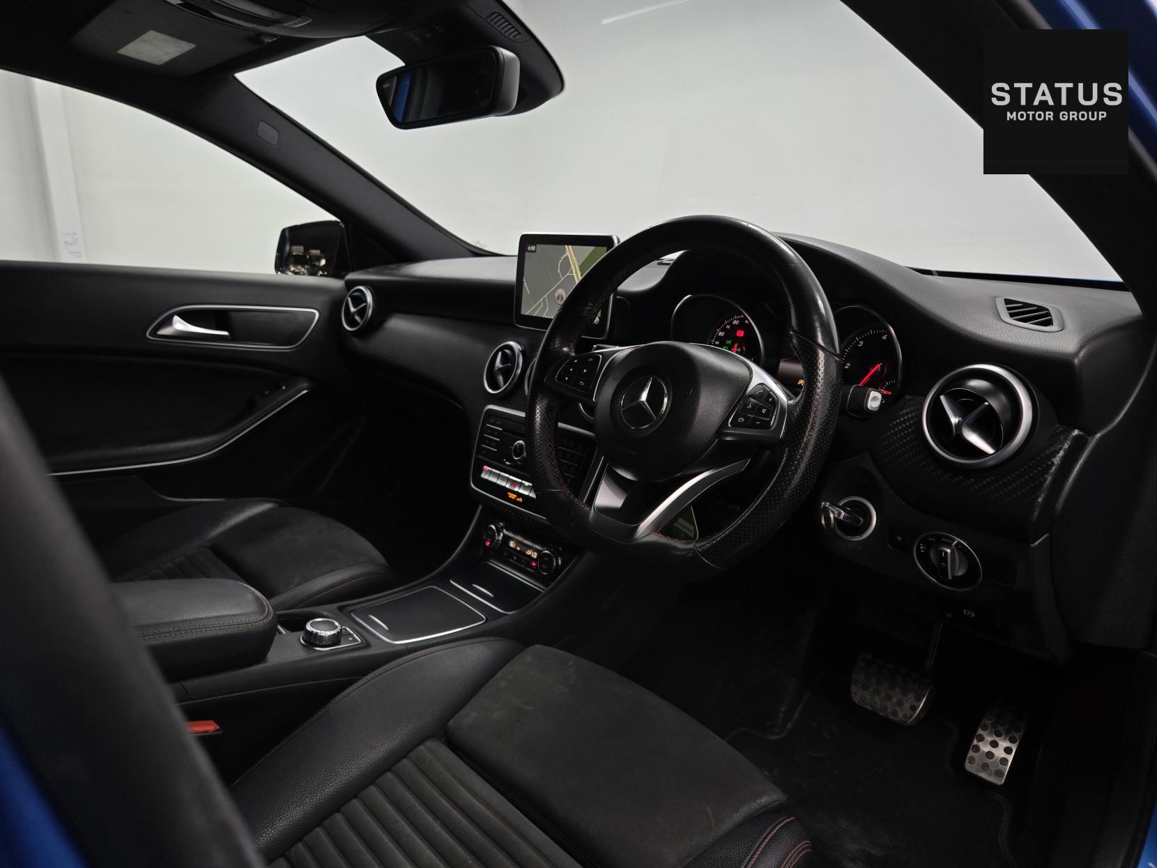 Mercedes-Benz A Class 2.1 A200d AMG Line (Premium) Hatchback 5dr Diesel 7G-DCT Euro 6 (s/s) (136 ps)