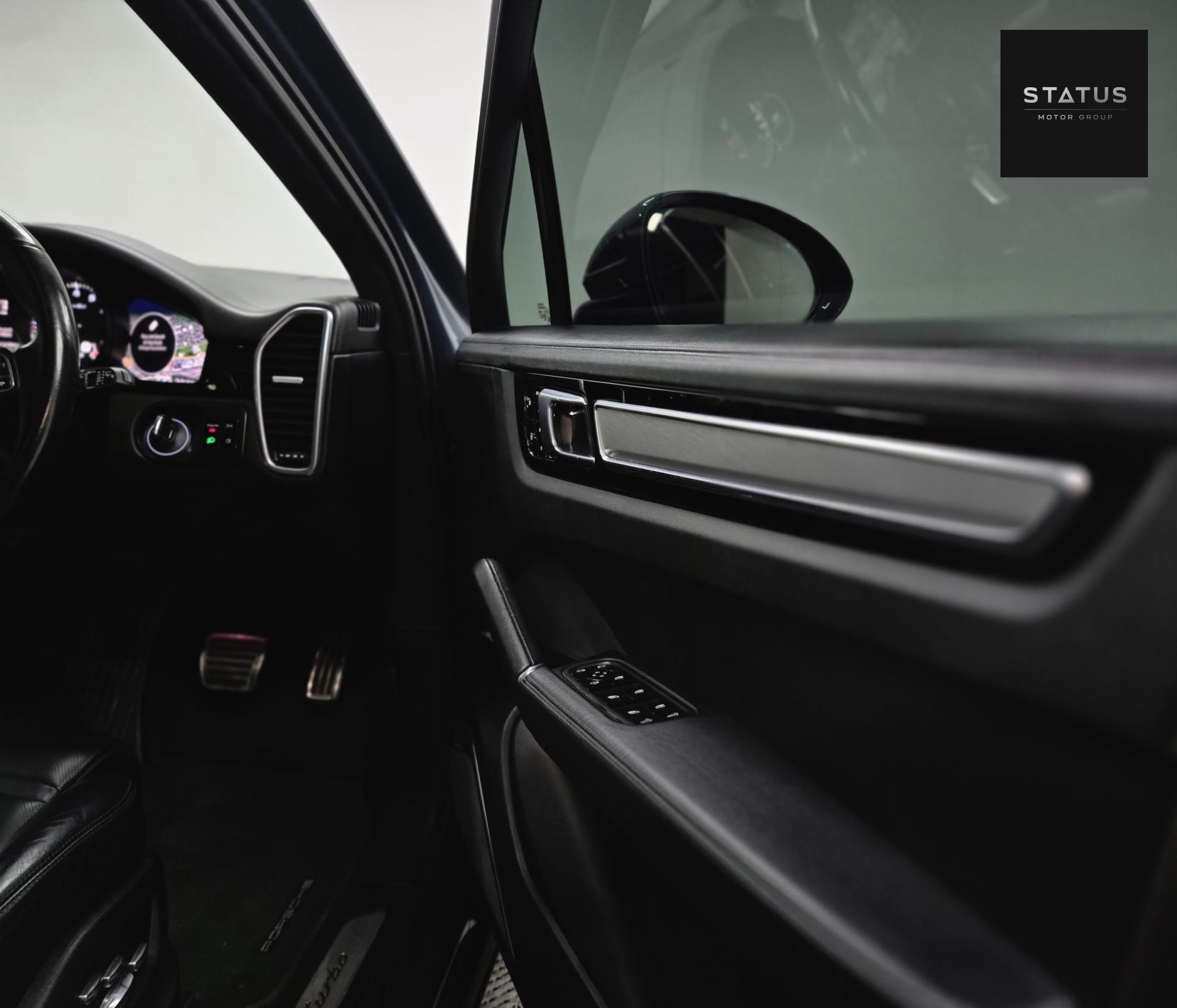 Porsche Cayenne 4.0T V8 Turbo SUV 5dr Petrol TiptronicS 4WD Euro 6 (s/s) (550 ps)