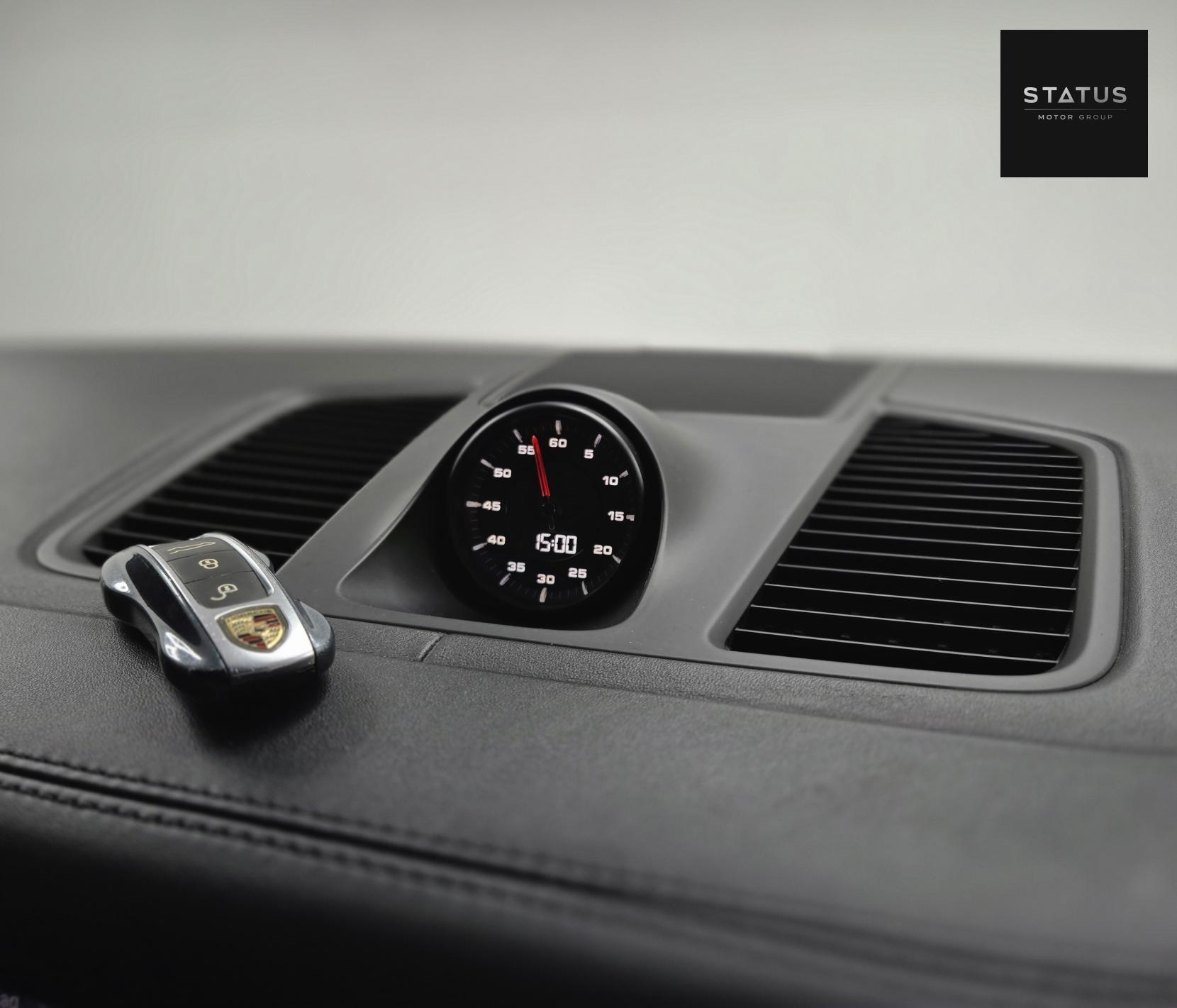 Porsche Cayenne 4.0T V8 Turbo SUV 5dr Petrol TiptronicS 4WD Euro 6 (s/s) (550 ps)