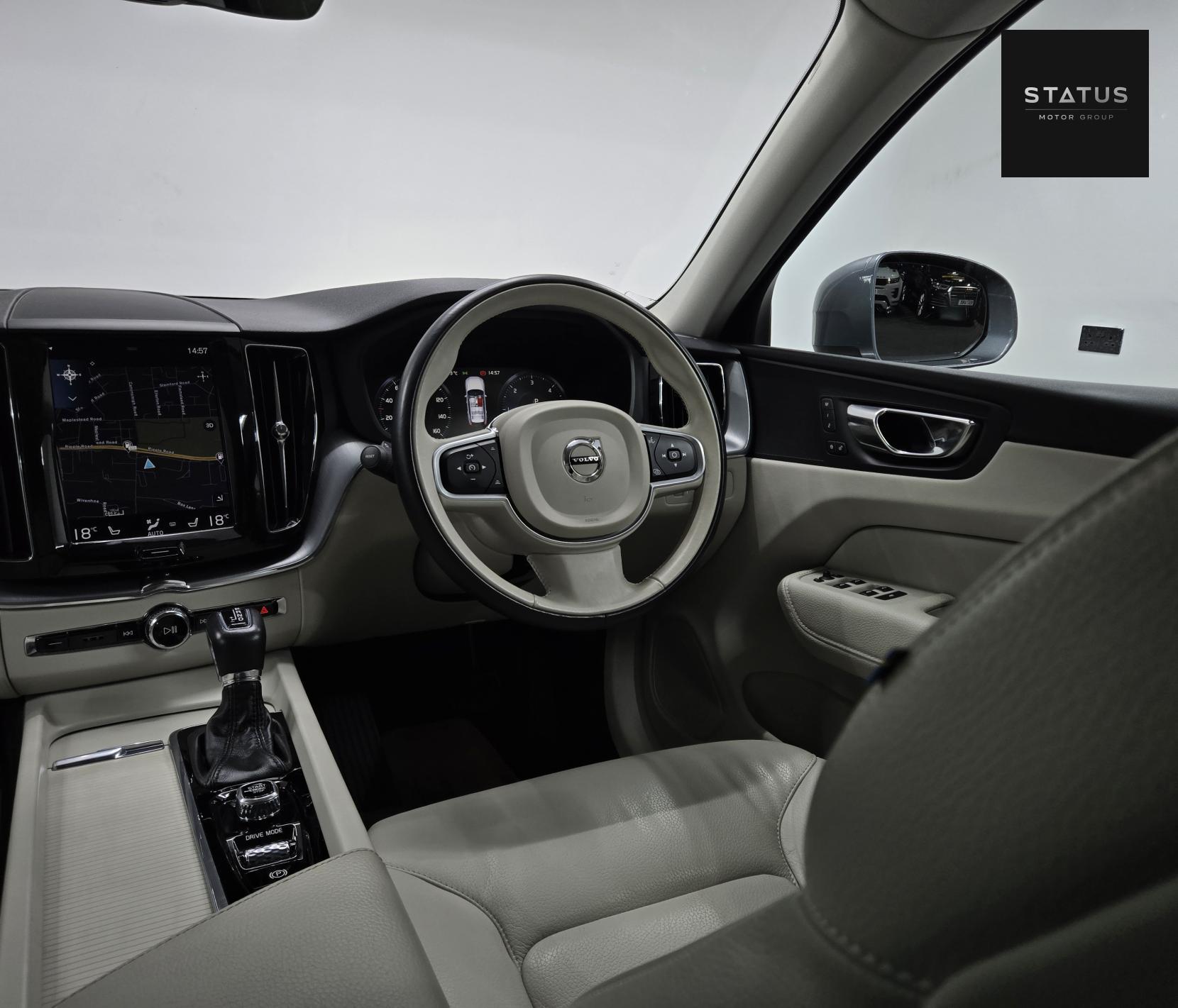 Volvo XC60 2.0 D4 Momentum Pro SUV 5dr Diesel Auto AWD Euro 6 (s/s) (190 ps)