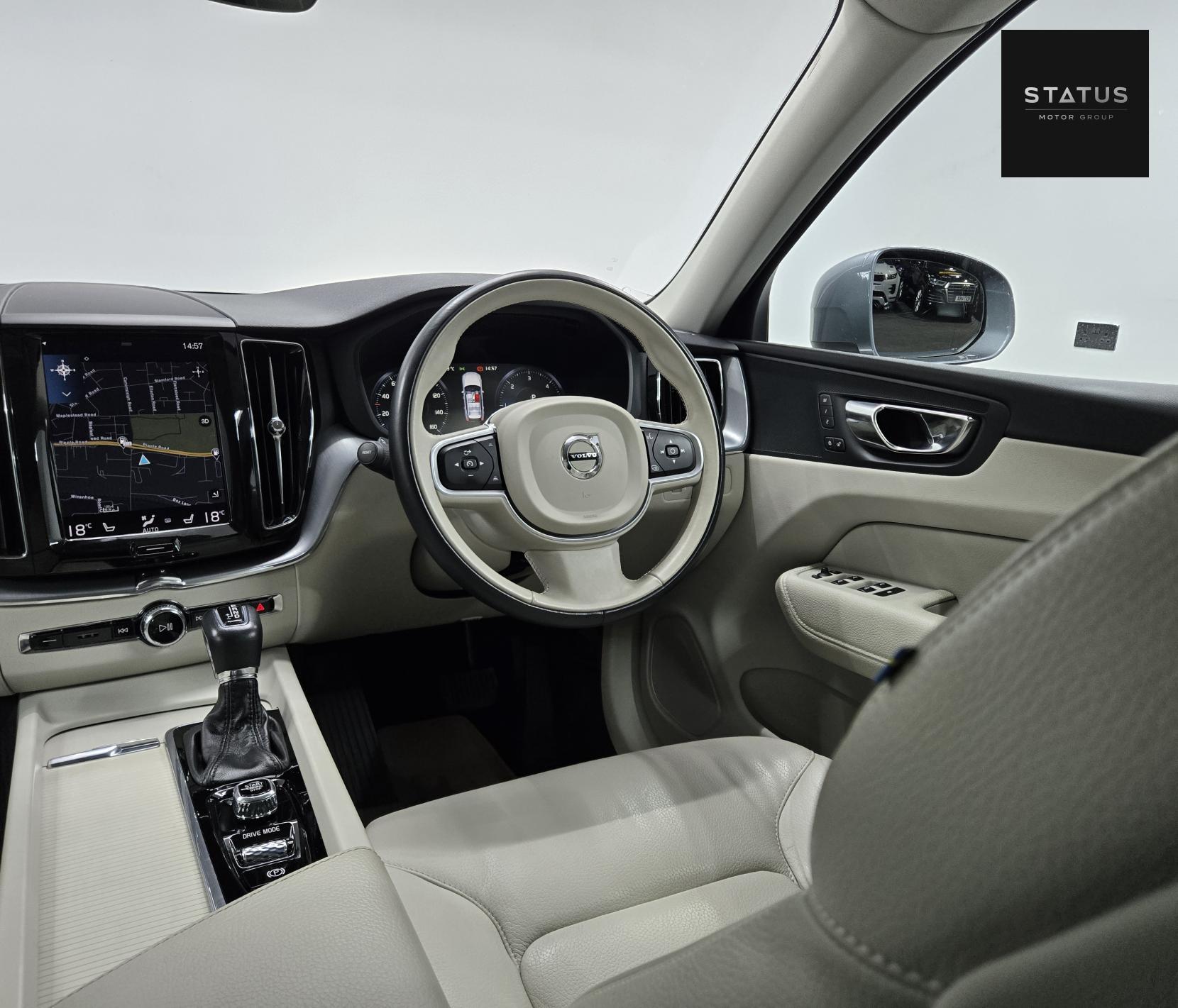 Volvo XC60 2.0 D4 Momentum Pro SUV 5dr Diesel Auto AWD Euro 6 (s/s) (190 ps)