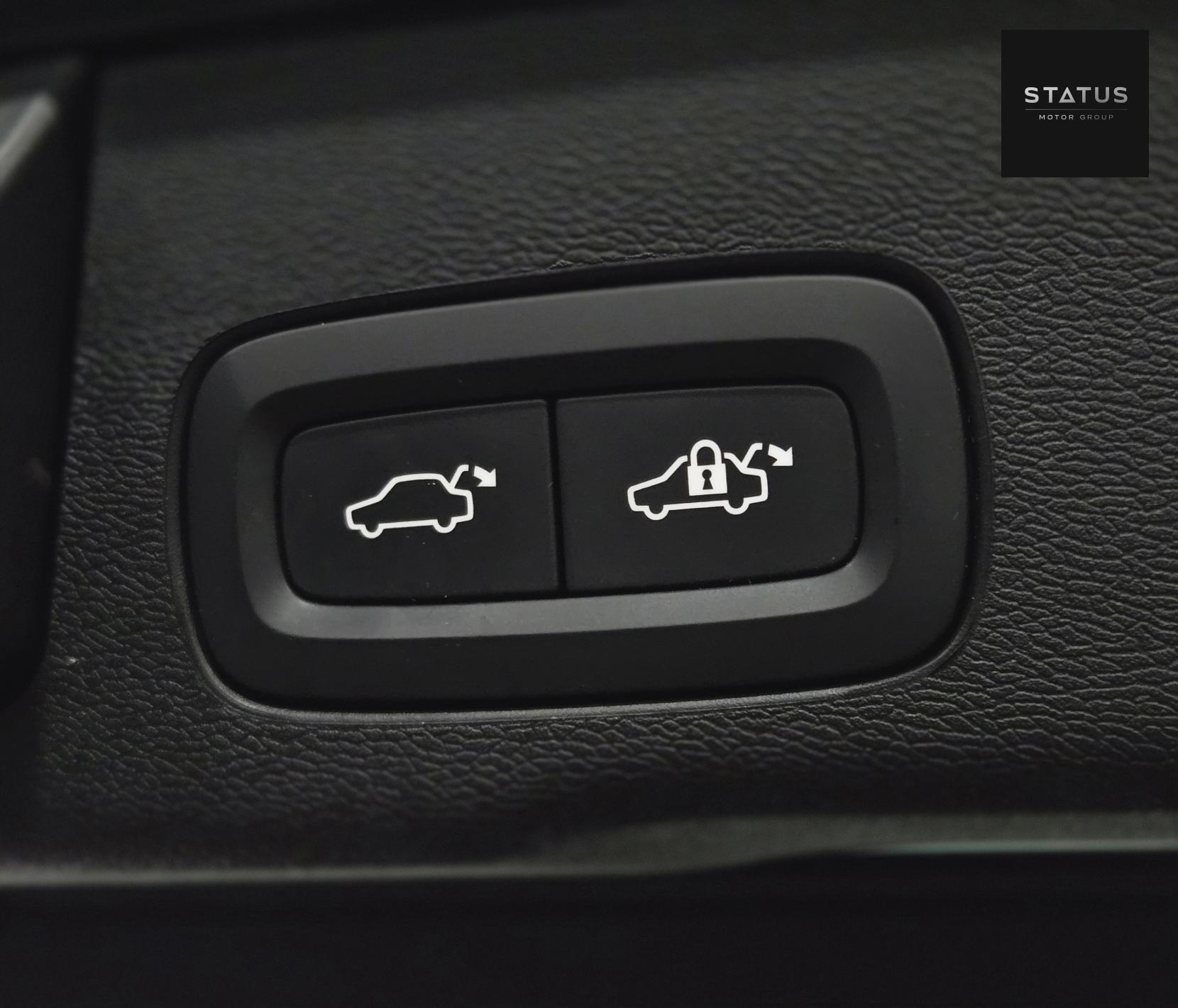 Volvo XC60 2.0 D4 Momentum Pro SUV 5dr Diesel Auto AWD Euro 6 (s/s) (190 ps)