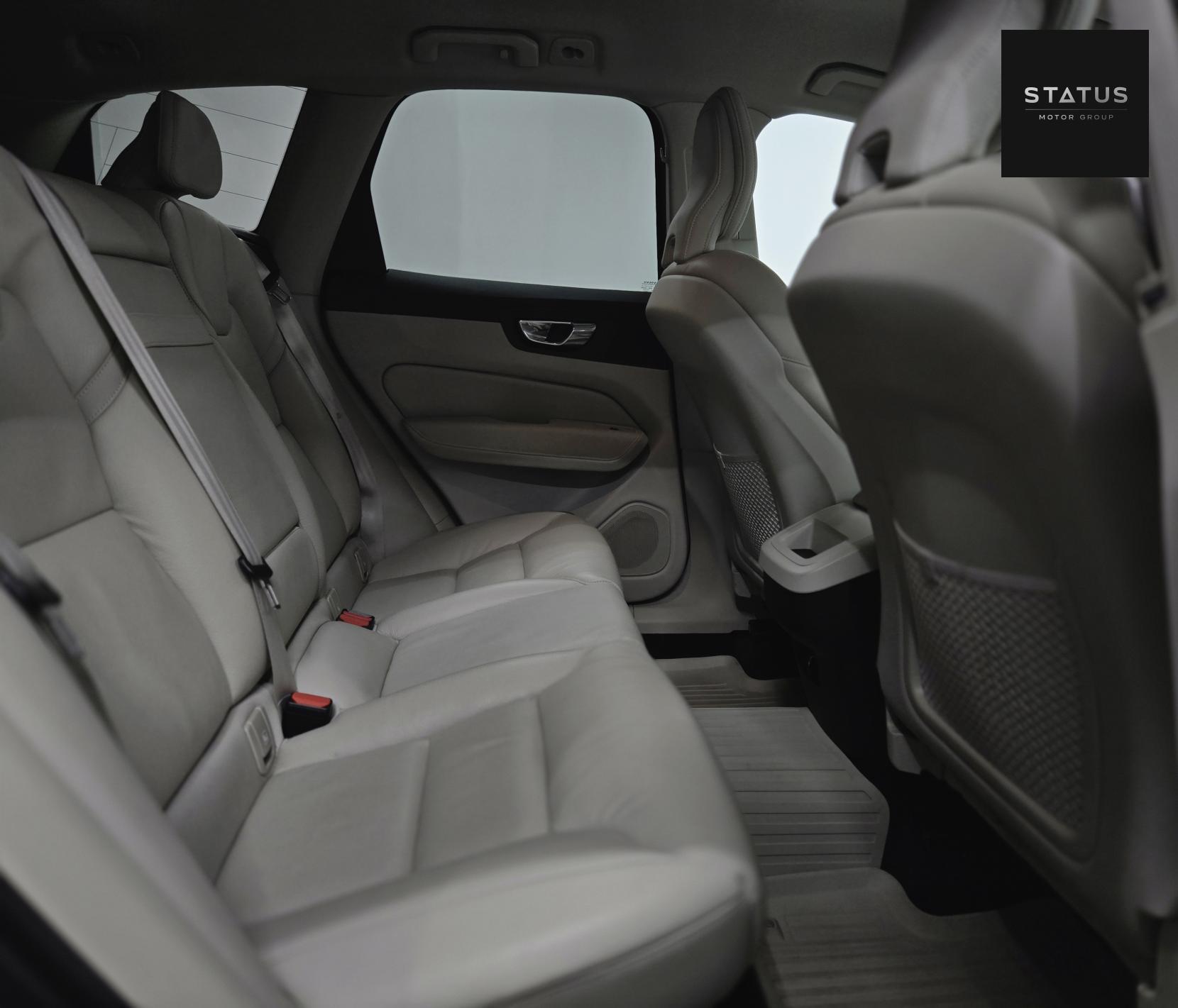 Volvo XC60 2.0 D4 Momentum Pro SUV 5dr Diesel Auto AWD Euro 6 (s/s) (190 ps)