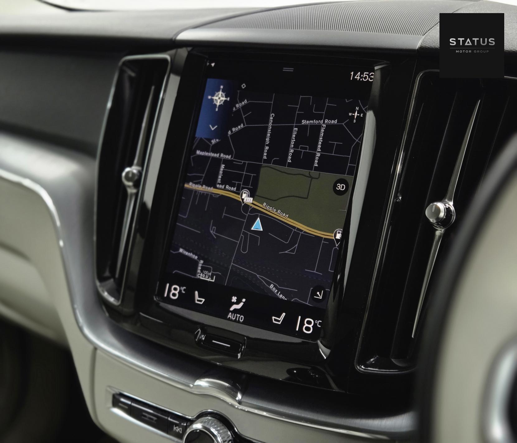 Volvo XC60 2.0 D4 Momentum Pro SUV 5dr Diesel Auto AWD Euro 6 (s/s) (190 ps)