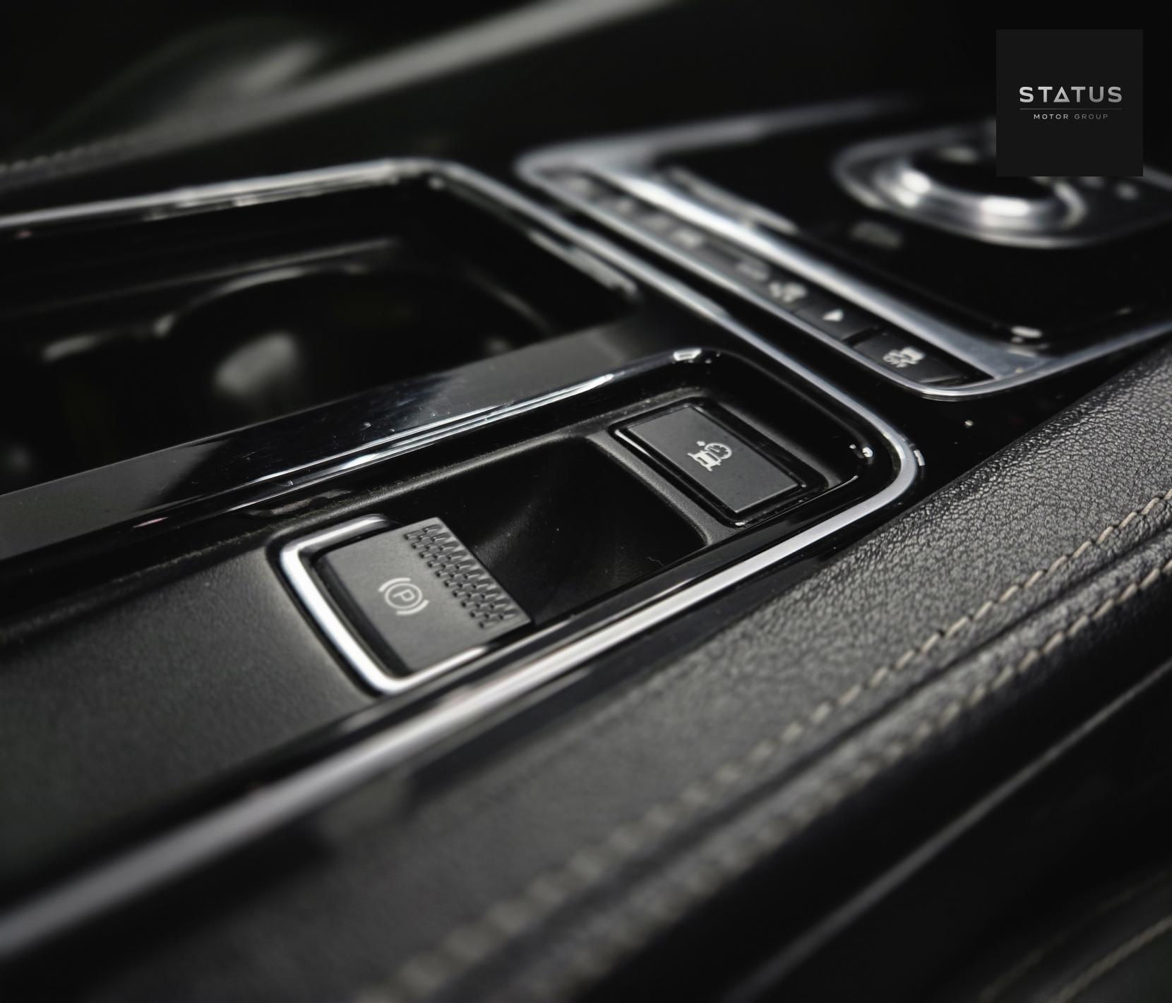 Jaguar F-PACE 2.0 D180 R-Sport SUV 5dr Diesel Auto AWD Euro 6 (s/s) (180 ps)