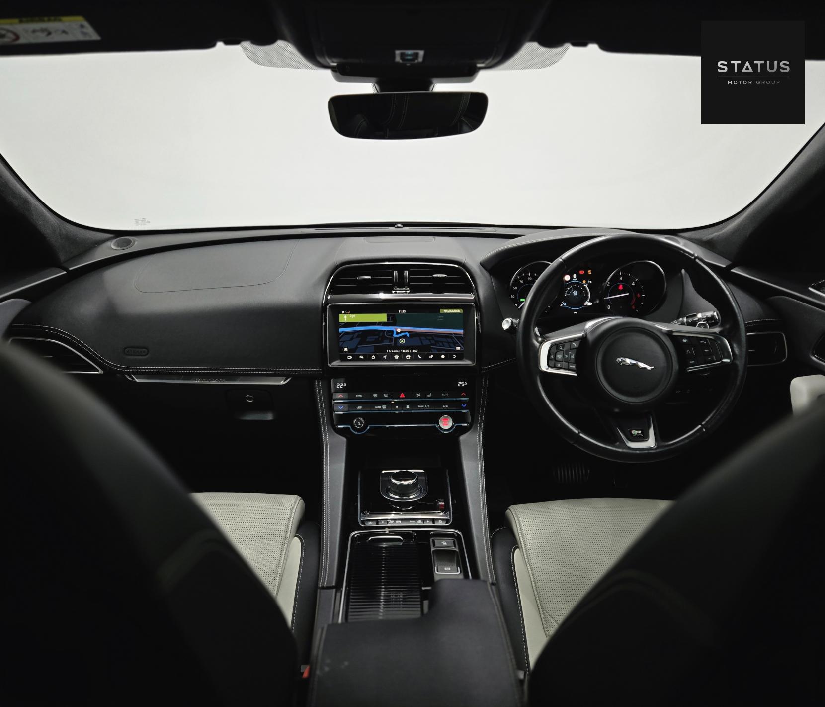 Jaguar F-PACE 2.0 D180 R-Sport SUV 5dr Diesel Auto AWD Euro 6 (s/s) (180 ps)