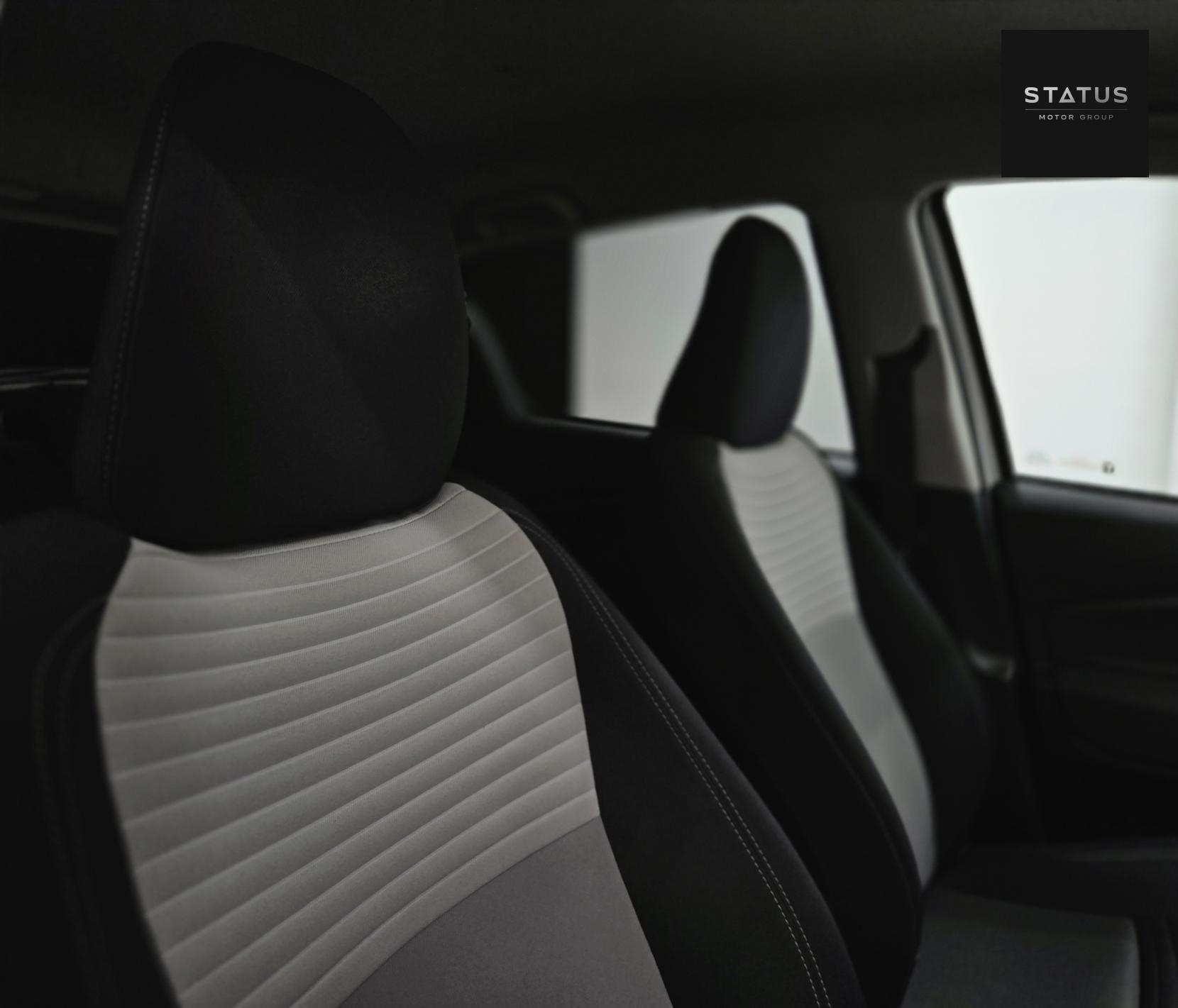 Toyota Yaris 1.5 VVT-i Design Hatchback 5dr Petrol CVT Euro 6 (111 ps)