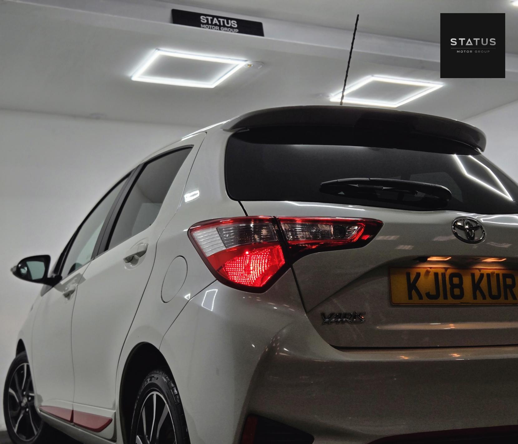 Toyota Yaris 1.5 VVT-i Design Hatchback 5dr Petrol CVT Euro 6 (111 ps)