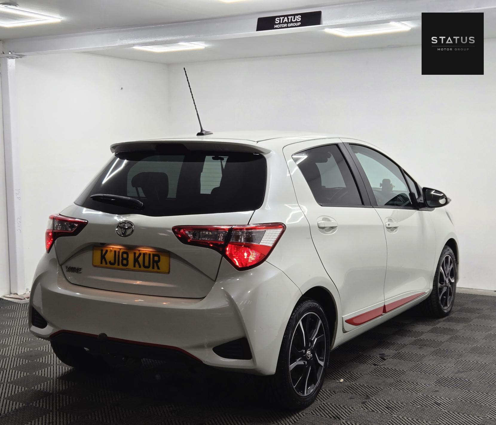 Toyota Yaris 1.5 VVT-i Design Hatchback 5dr Petrol CVT Euro 6 (111 ps)