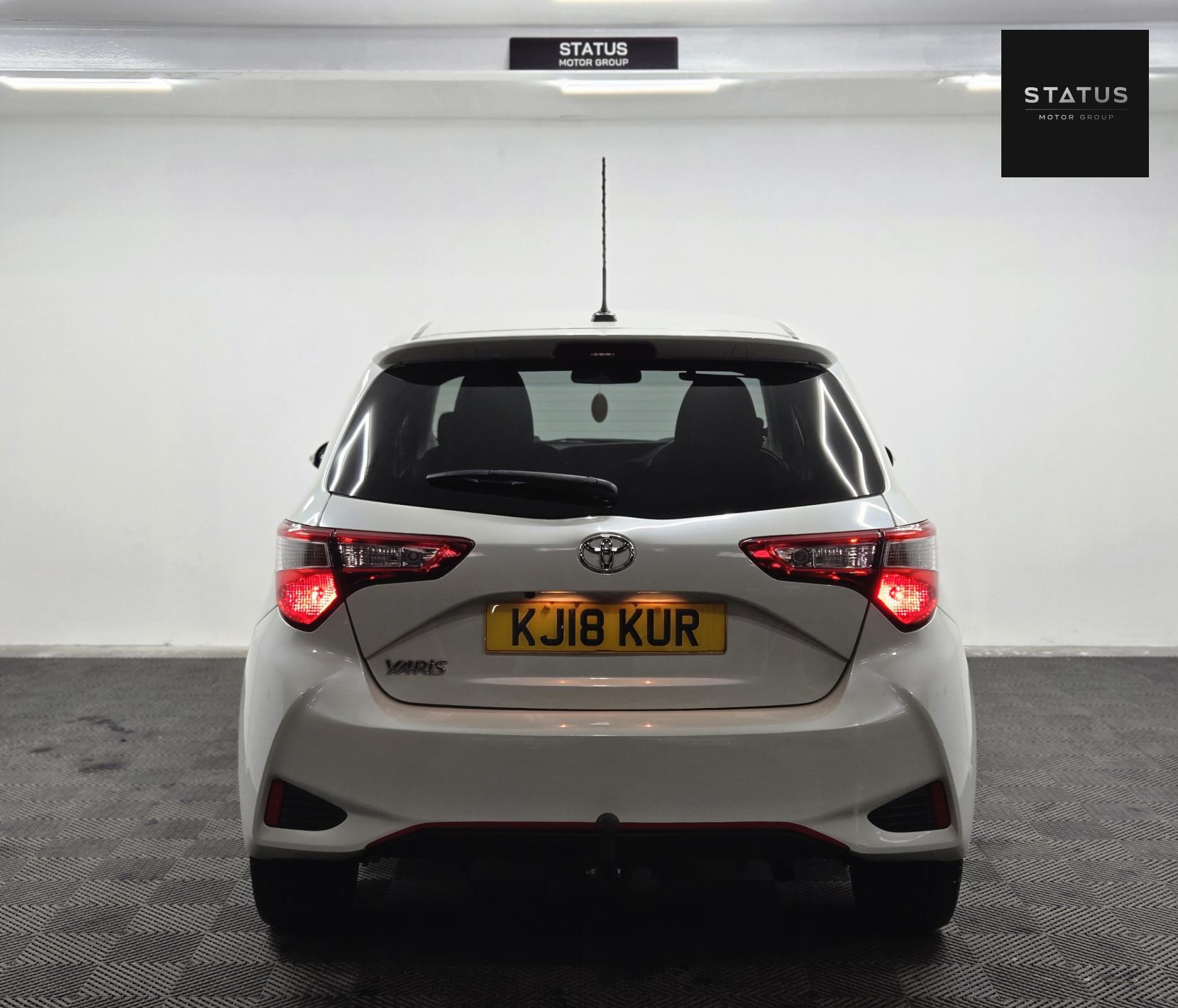 Toyota Yaris 1.5 VVT-i Design Hatchback 5dr Petrol CVT Euro 6 (111 ps)