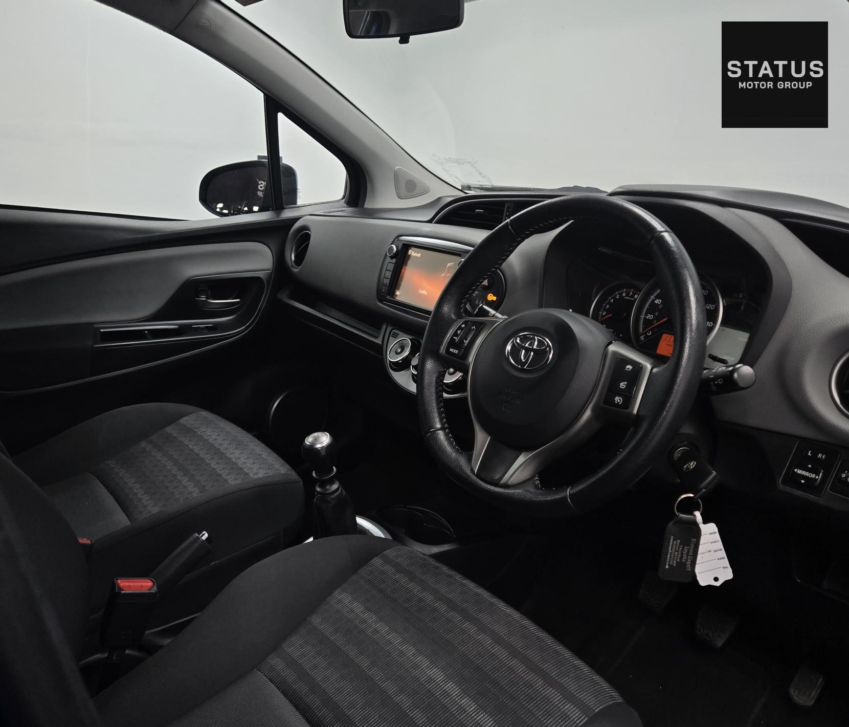 Toyota Yaris 1.33 Dual VVT-i Icon Hatchback 5dr Petrol Manual Euro 6 (99 ps)