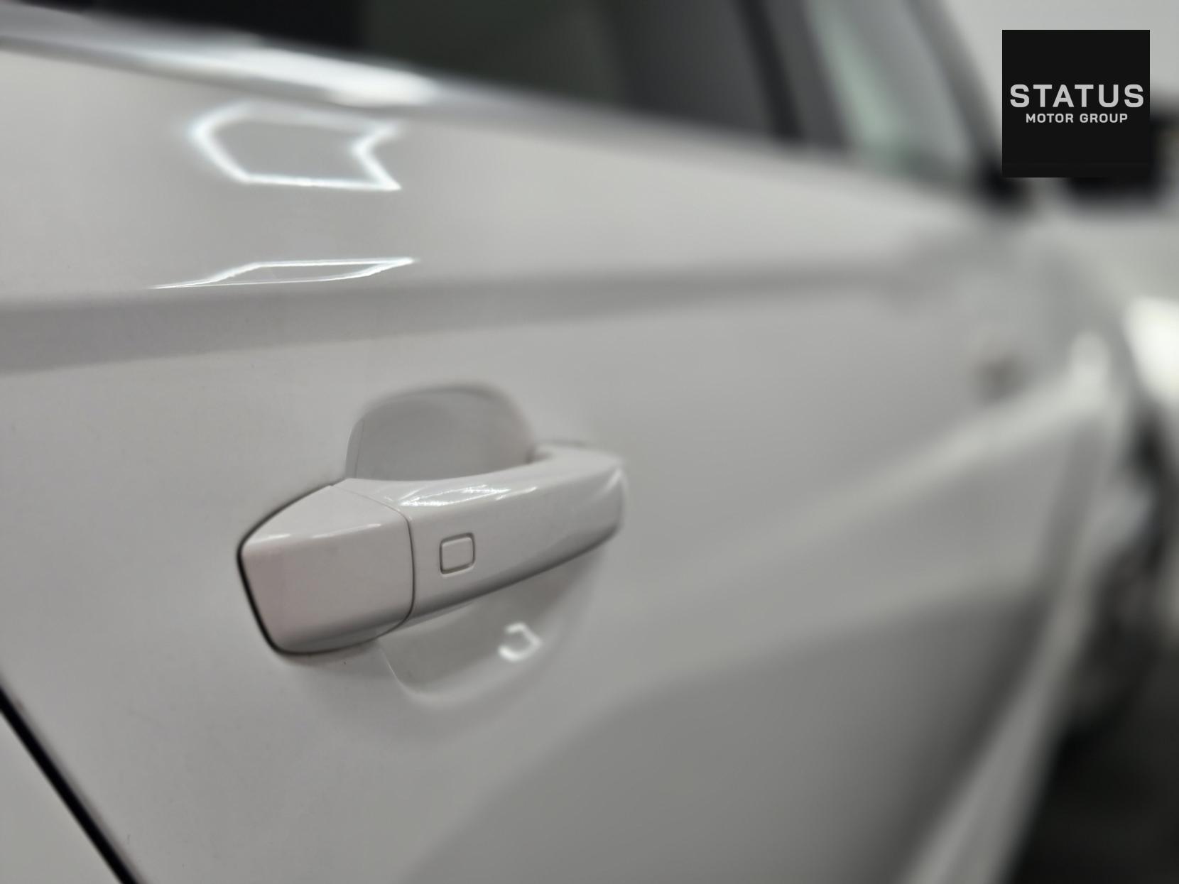 Audi A6 Saloon 2.0 TDI ultra S line Saloon 4dr Diesel S Tronic Euro 6 (s/s) (190 ps)